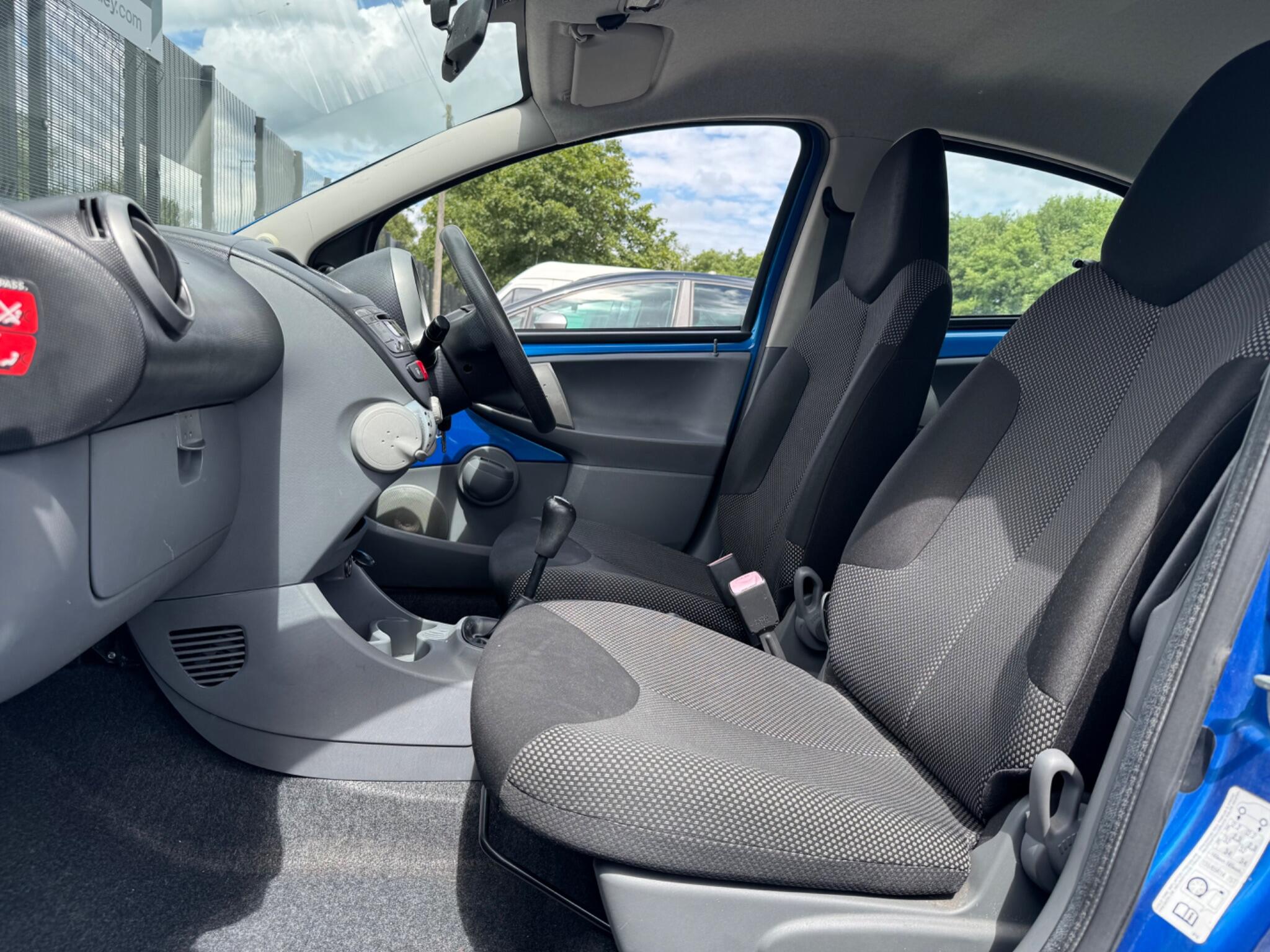 Toyota Aygo - Image 13