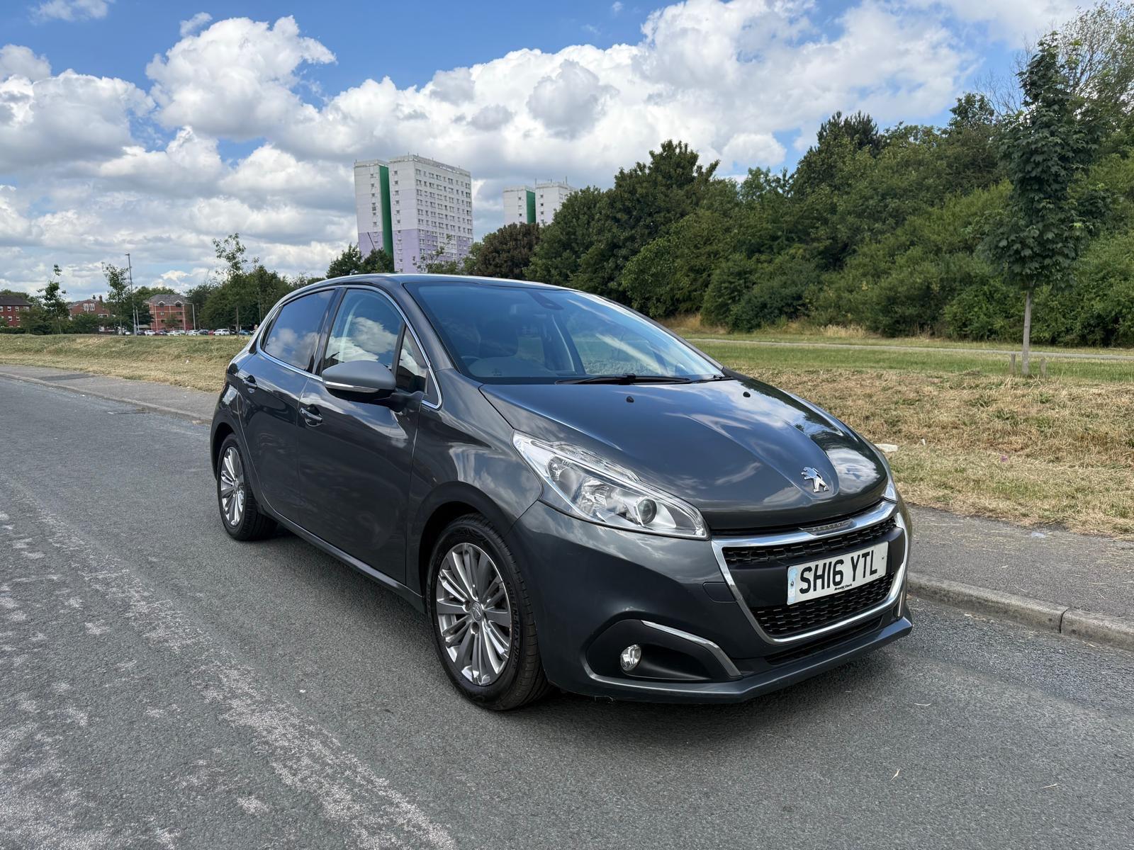 Peugeot 208