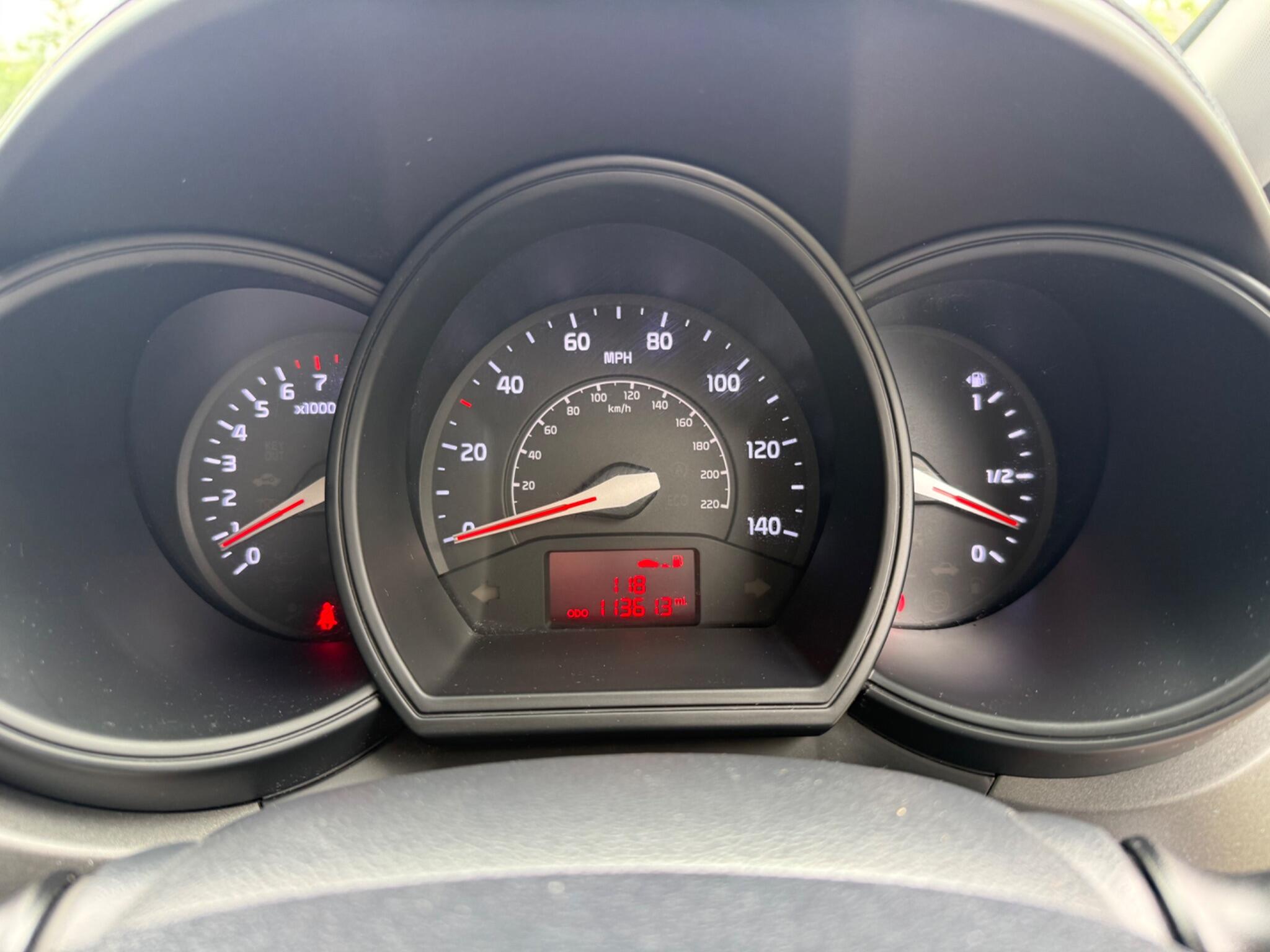 Kia Rio - Image 32