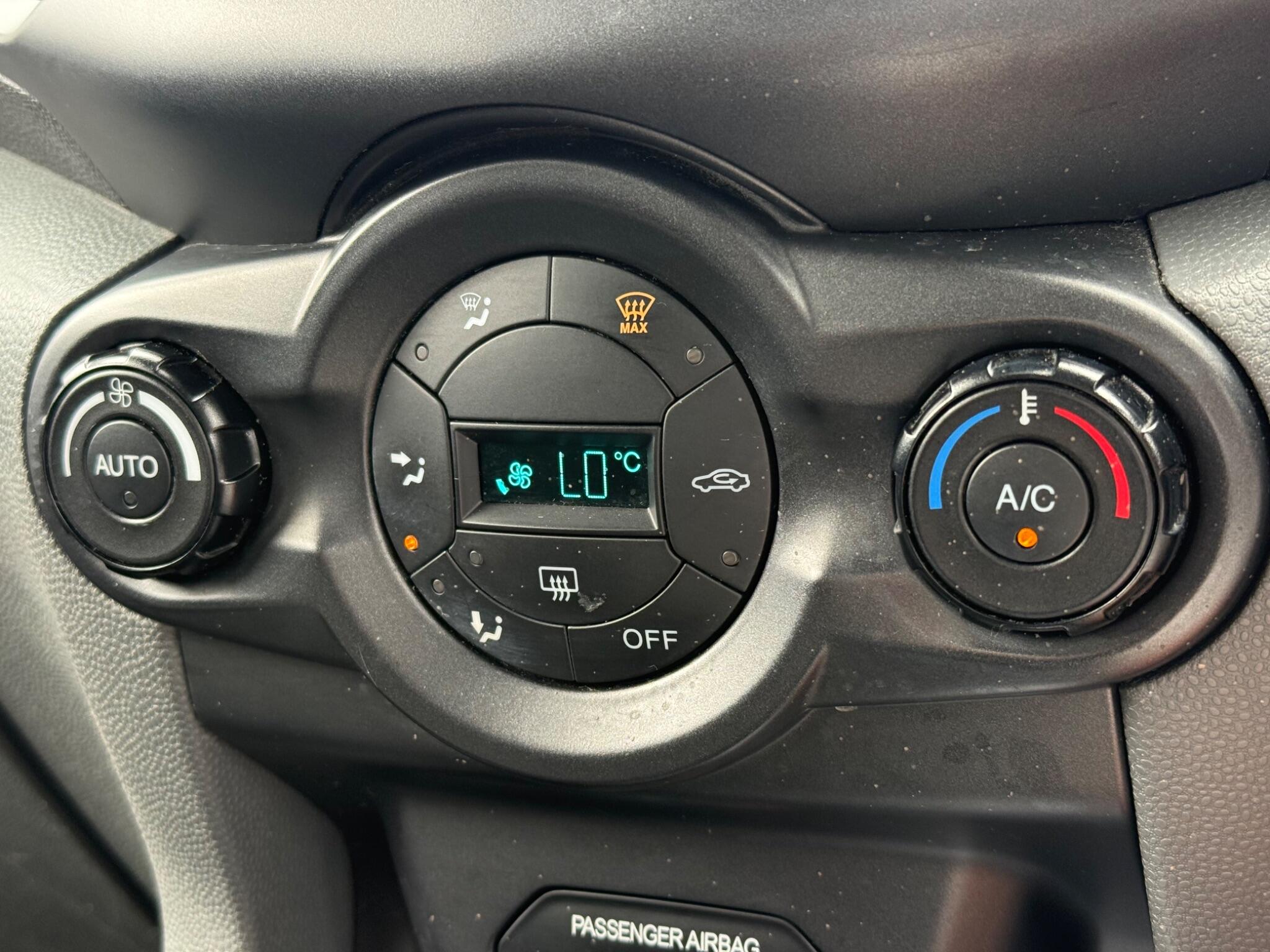 Ford Ecosport - Image 28