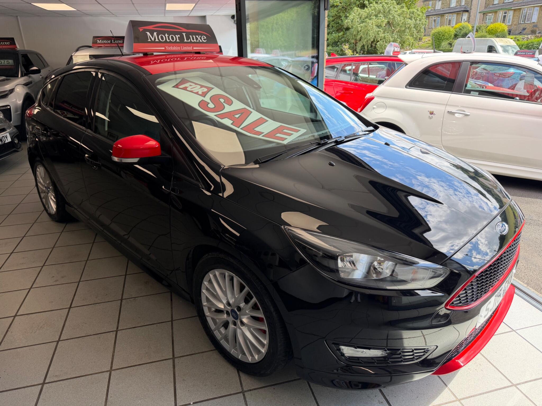 Ford Focus - Image 18