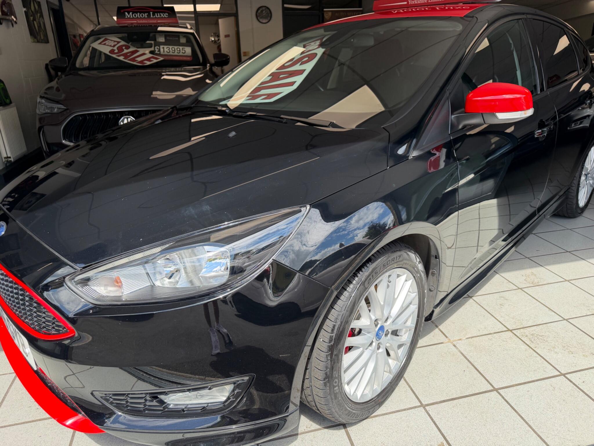 Ford Focus - Image 19