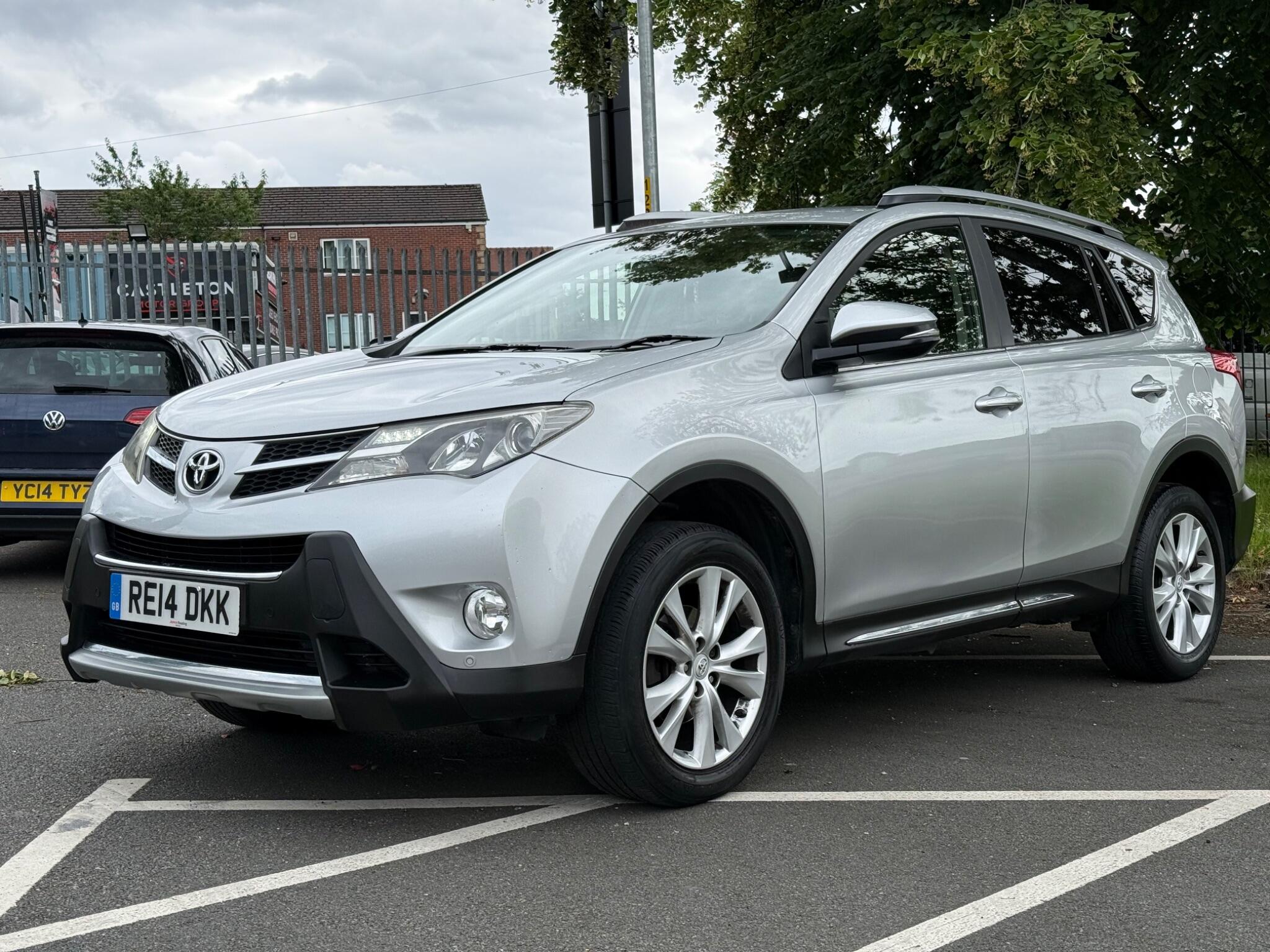 Toyota RAV4 - Image 2