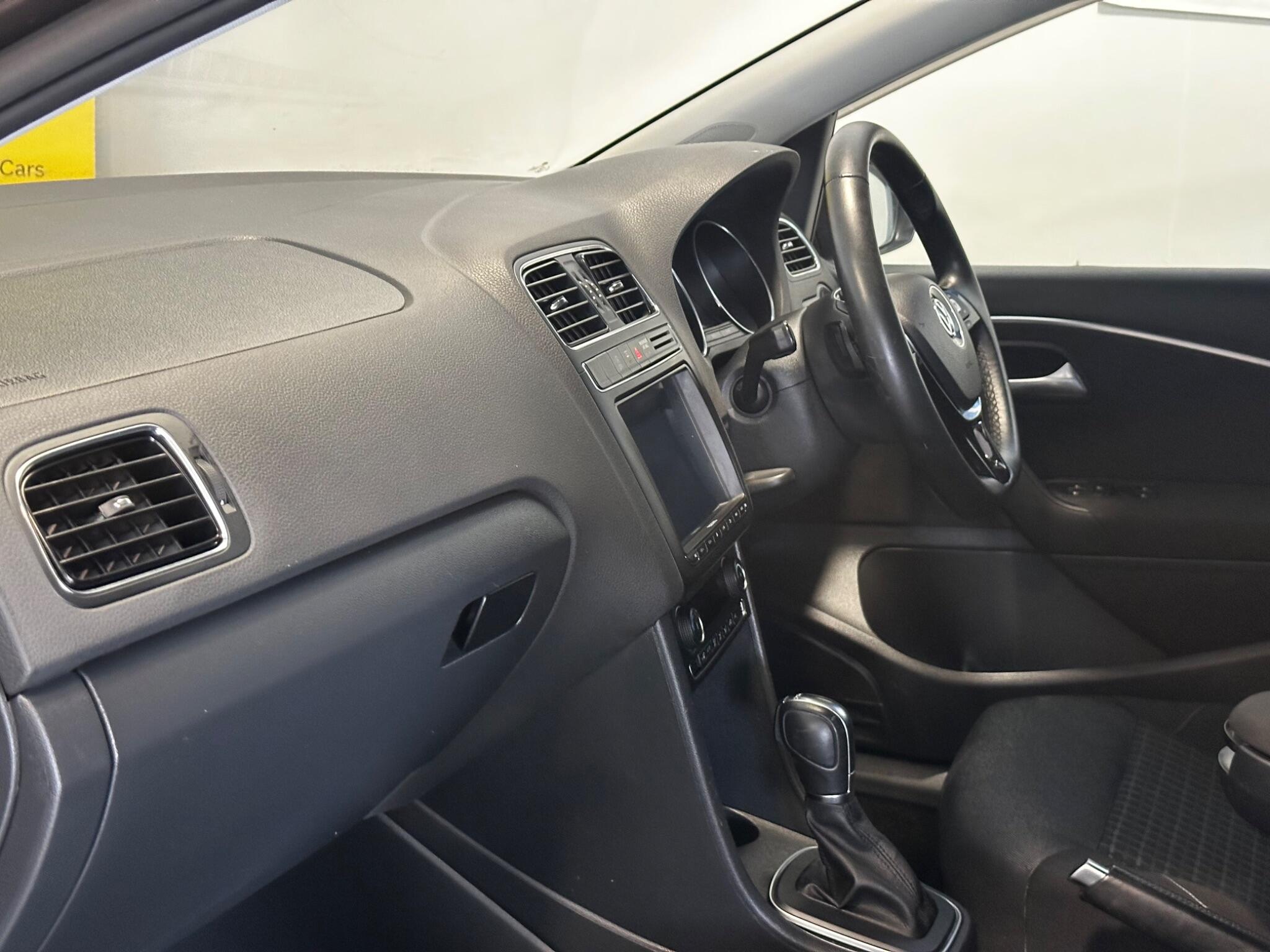 Volkswagen Polo - Image 20