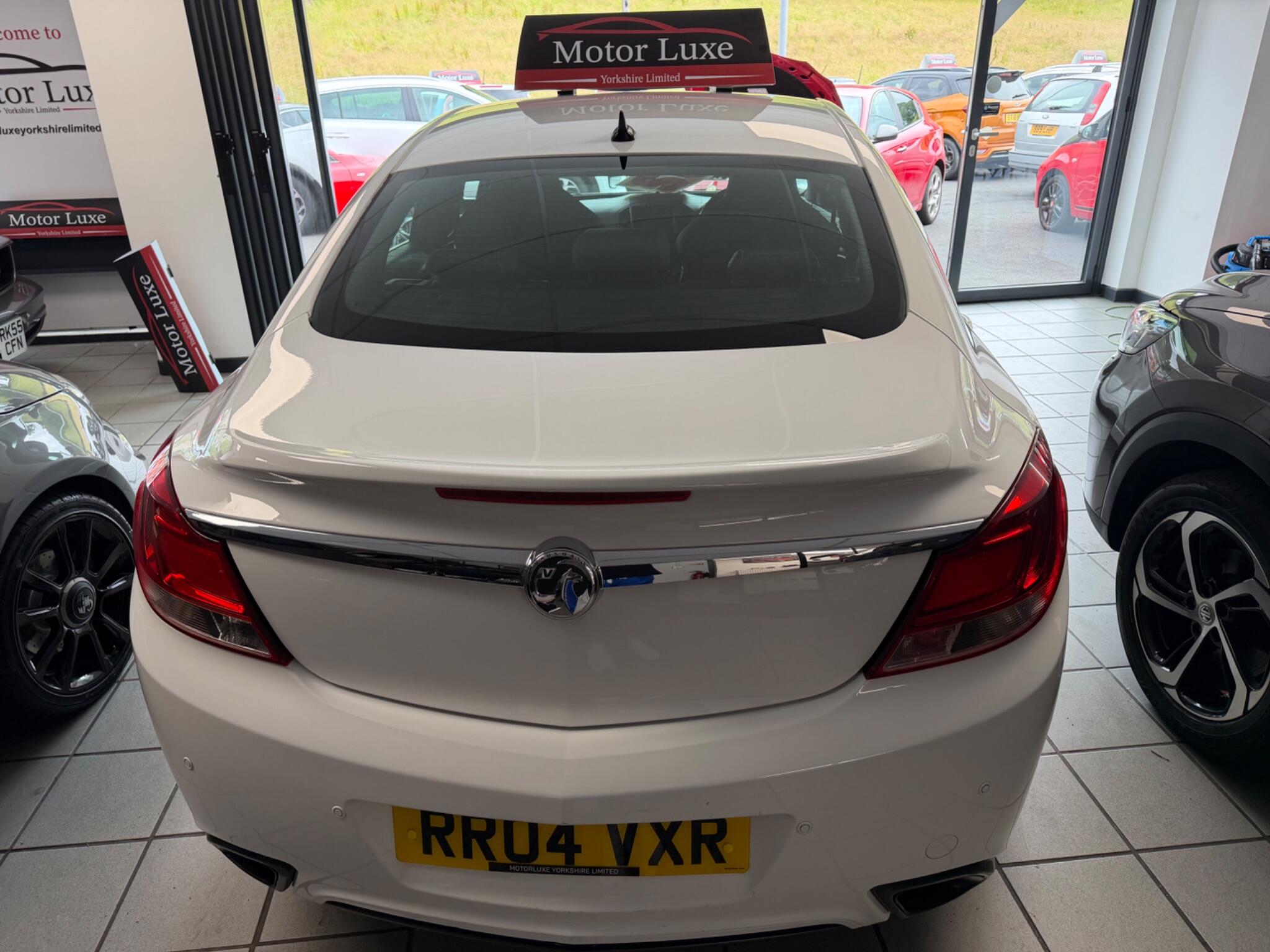 Vauxhall Insignia - Image 13