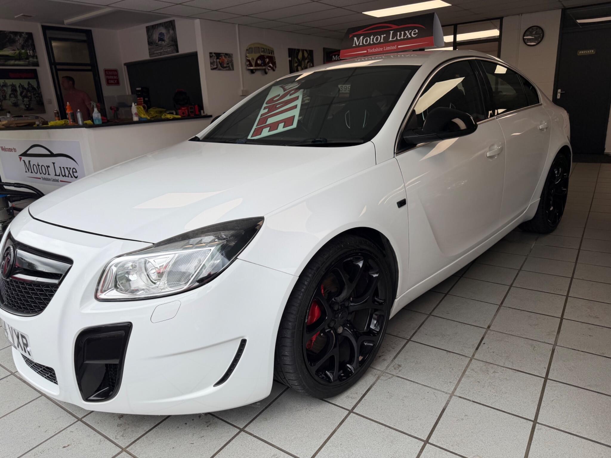 Vauxhall Insignia - Image 2