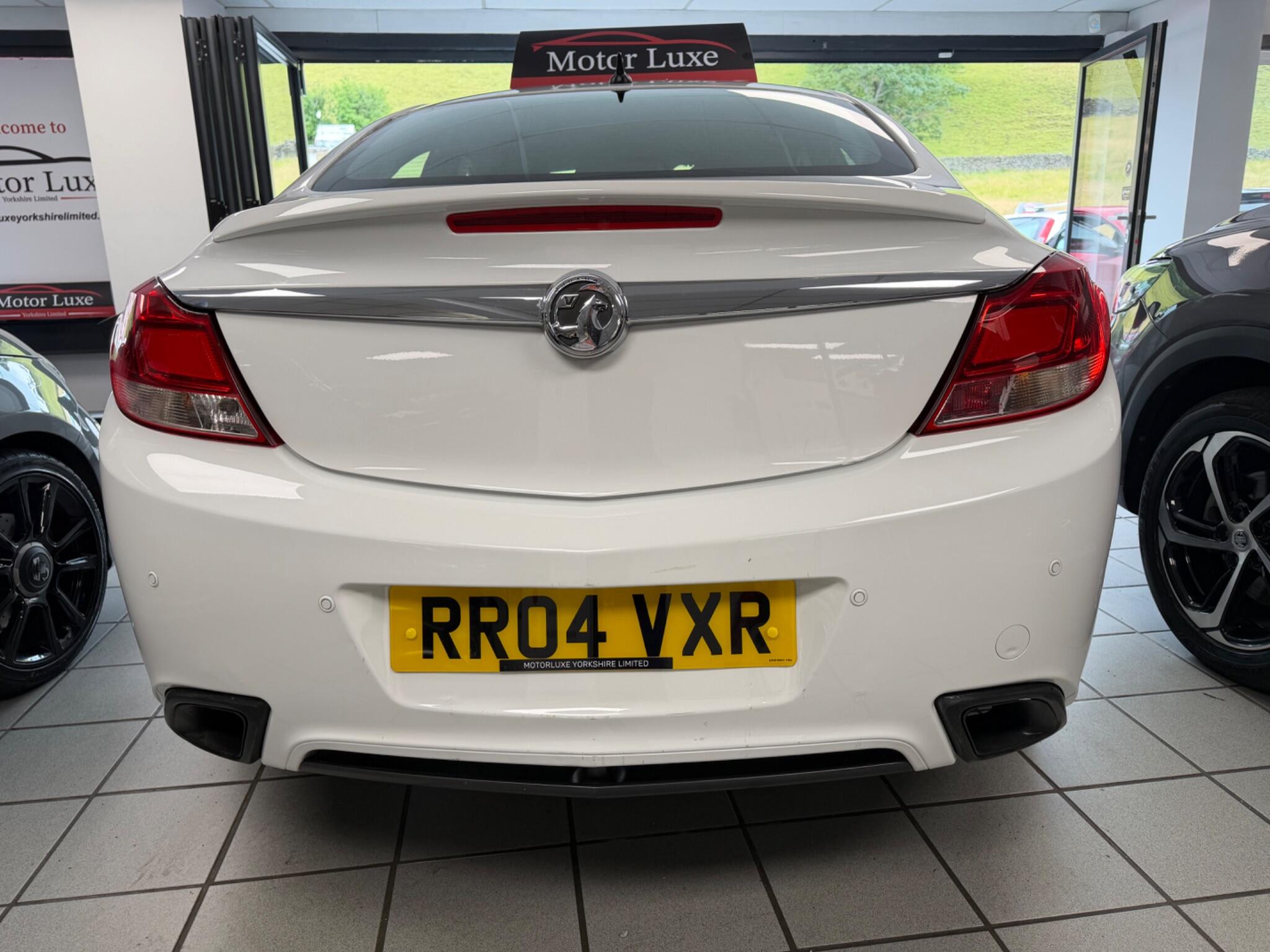 Vauxhall Insignia - Image 7