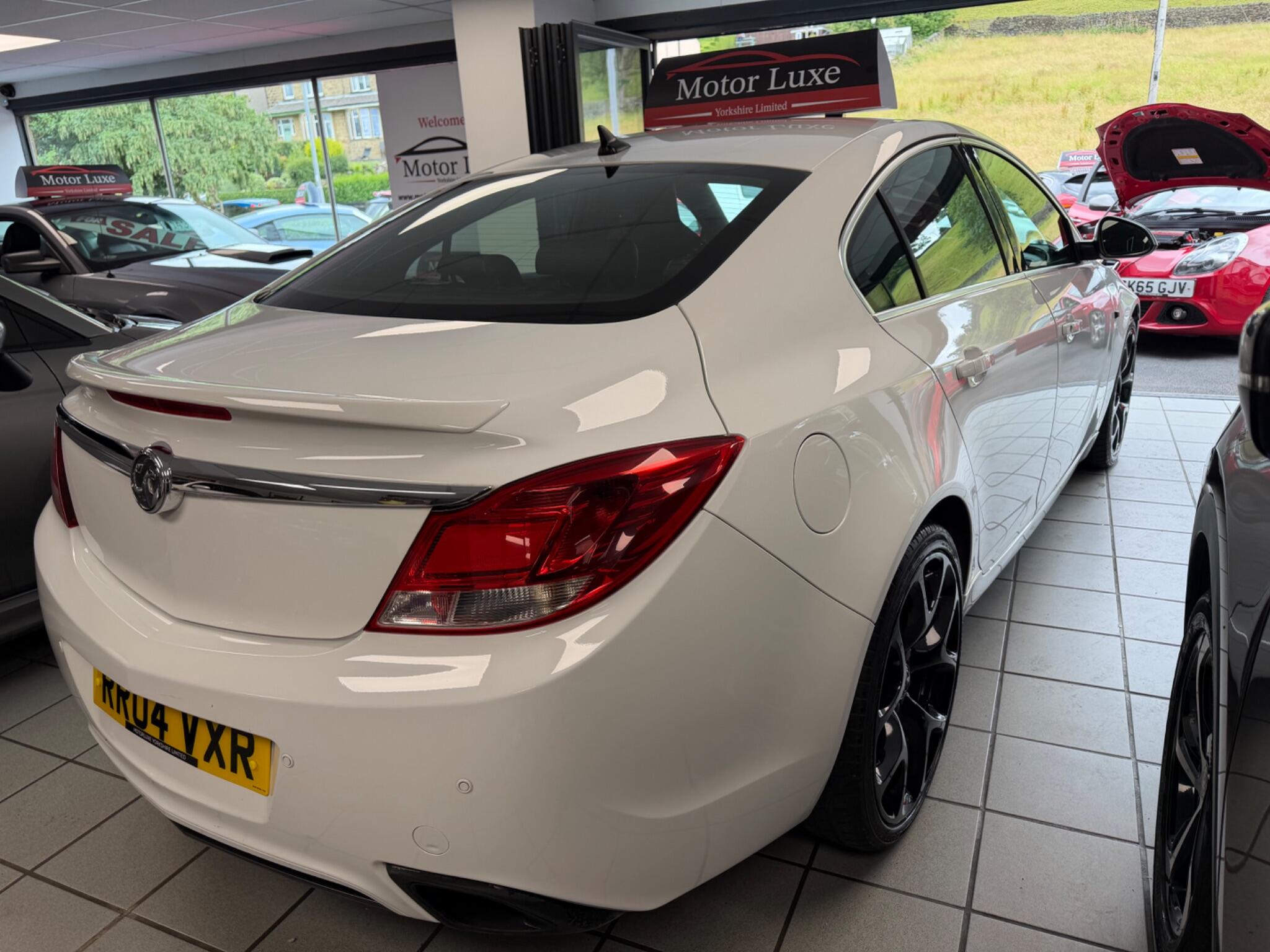 Vauxhall Insignia - Image 5