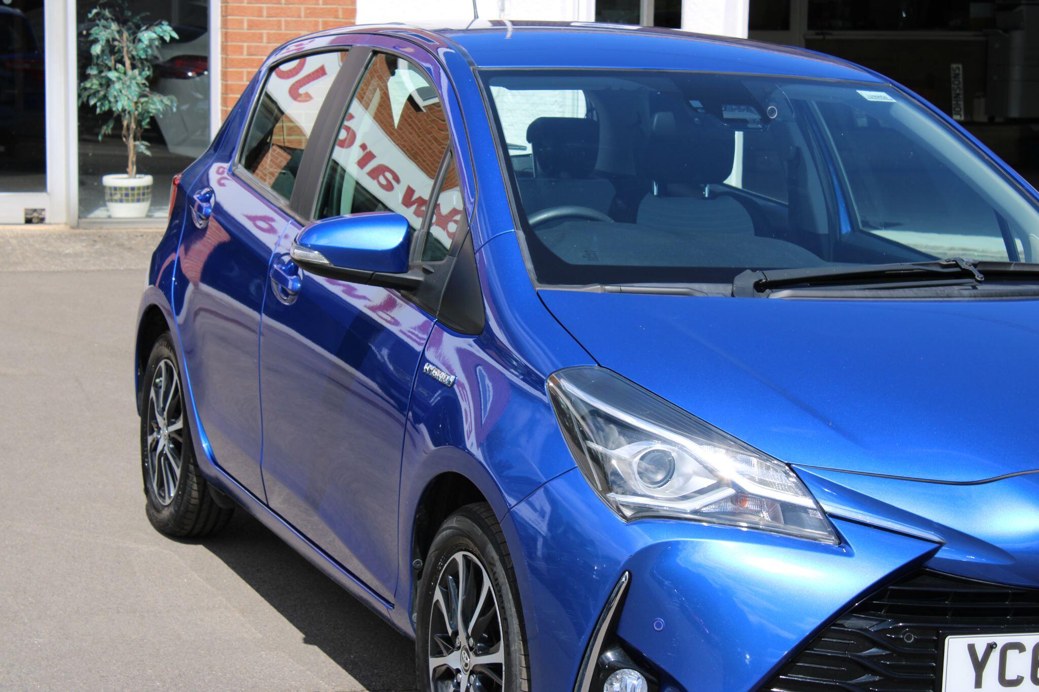 Toyota Yaris - Image 7