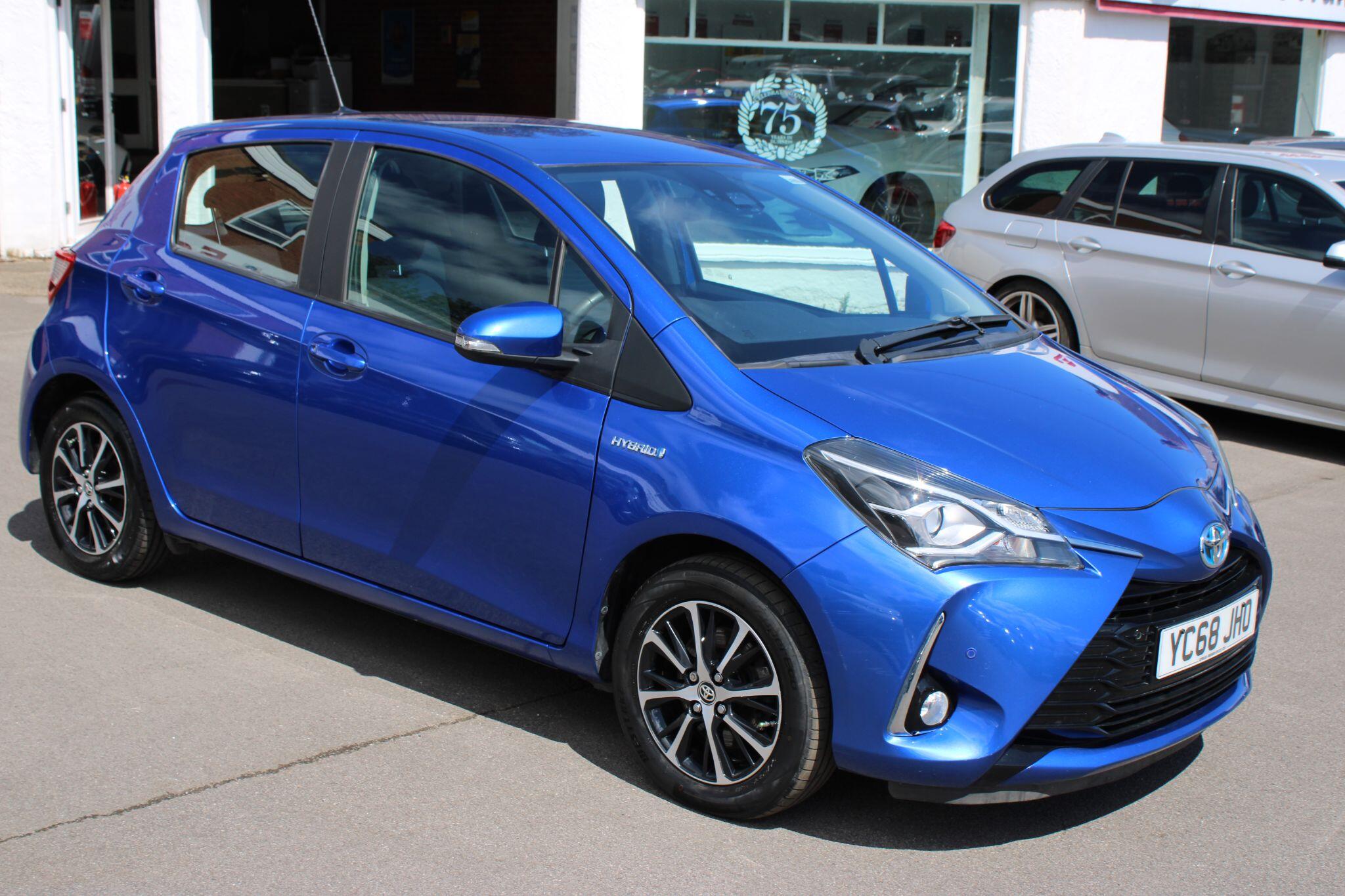 Toyota Yaris - Image 12