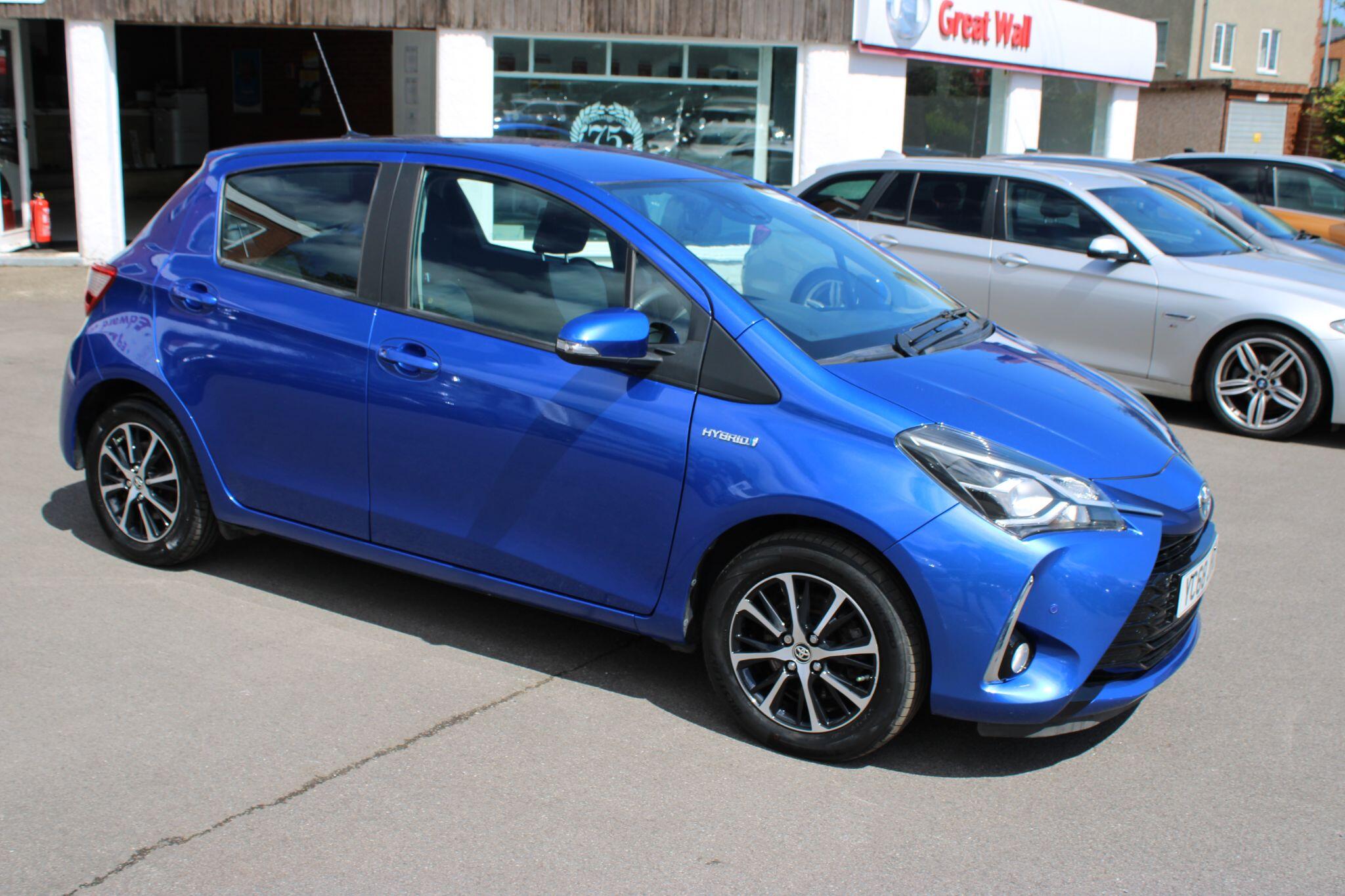 Toyota Yaris - Image 14
