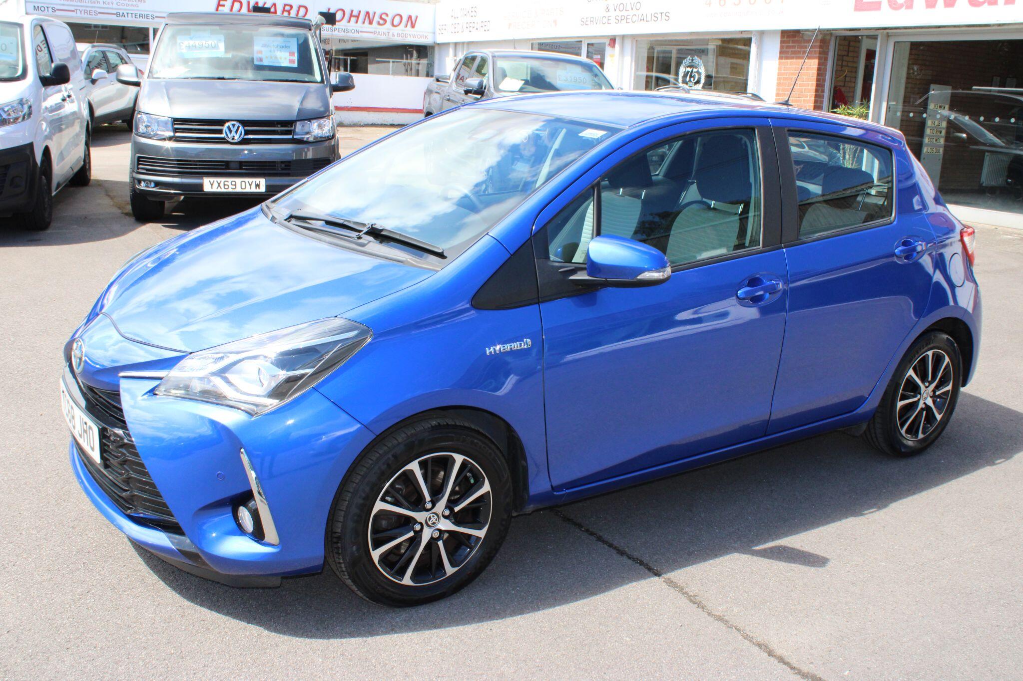 Toyota Yaris - Image 19