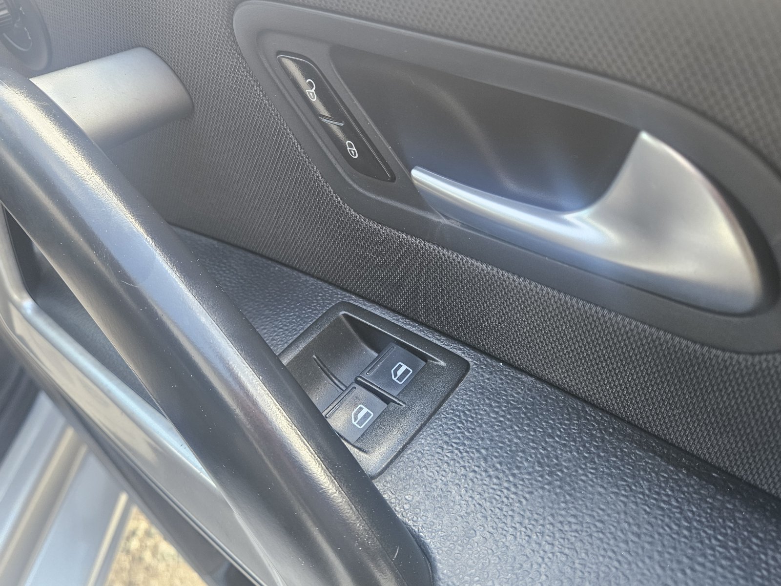 Volkswagen Scirocco - Image 19