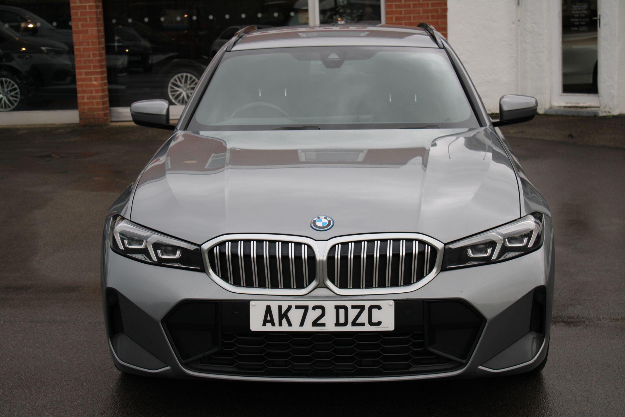 BMW 3 Series - Image 3