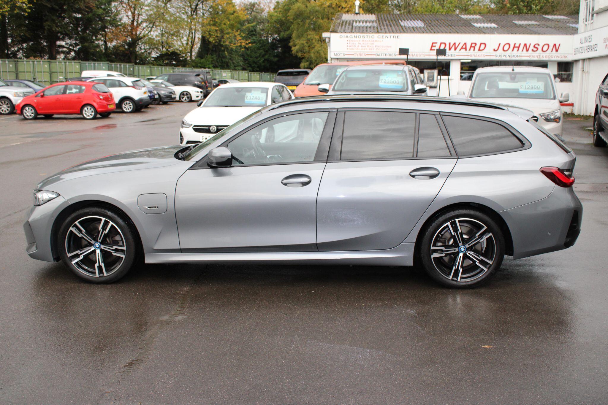 BMW 3 Series - Image 10