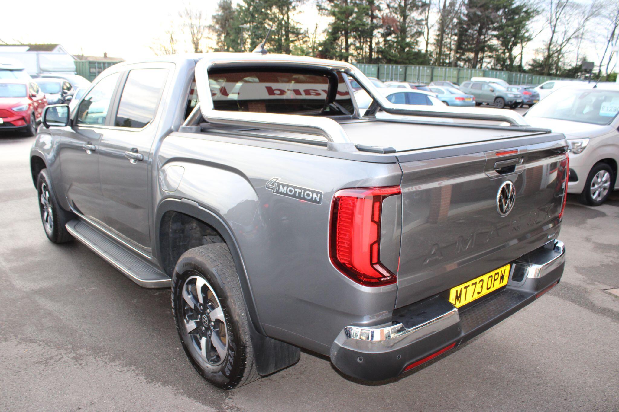 Volkswagen Amarok - Image 17