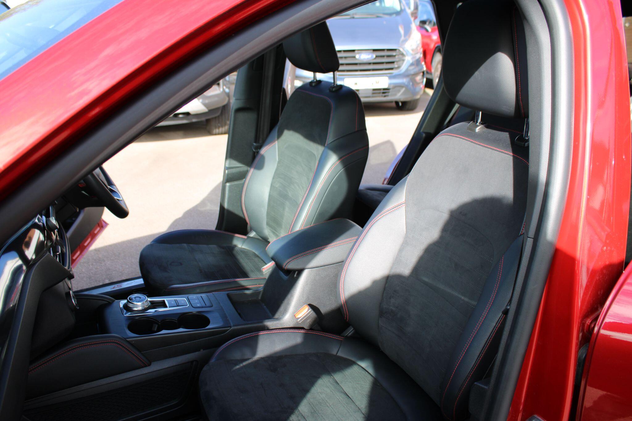 Ford Kuga - Image 15