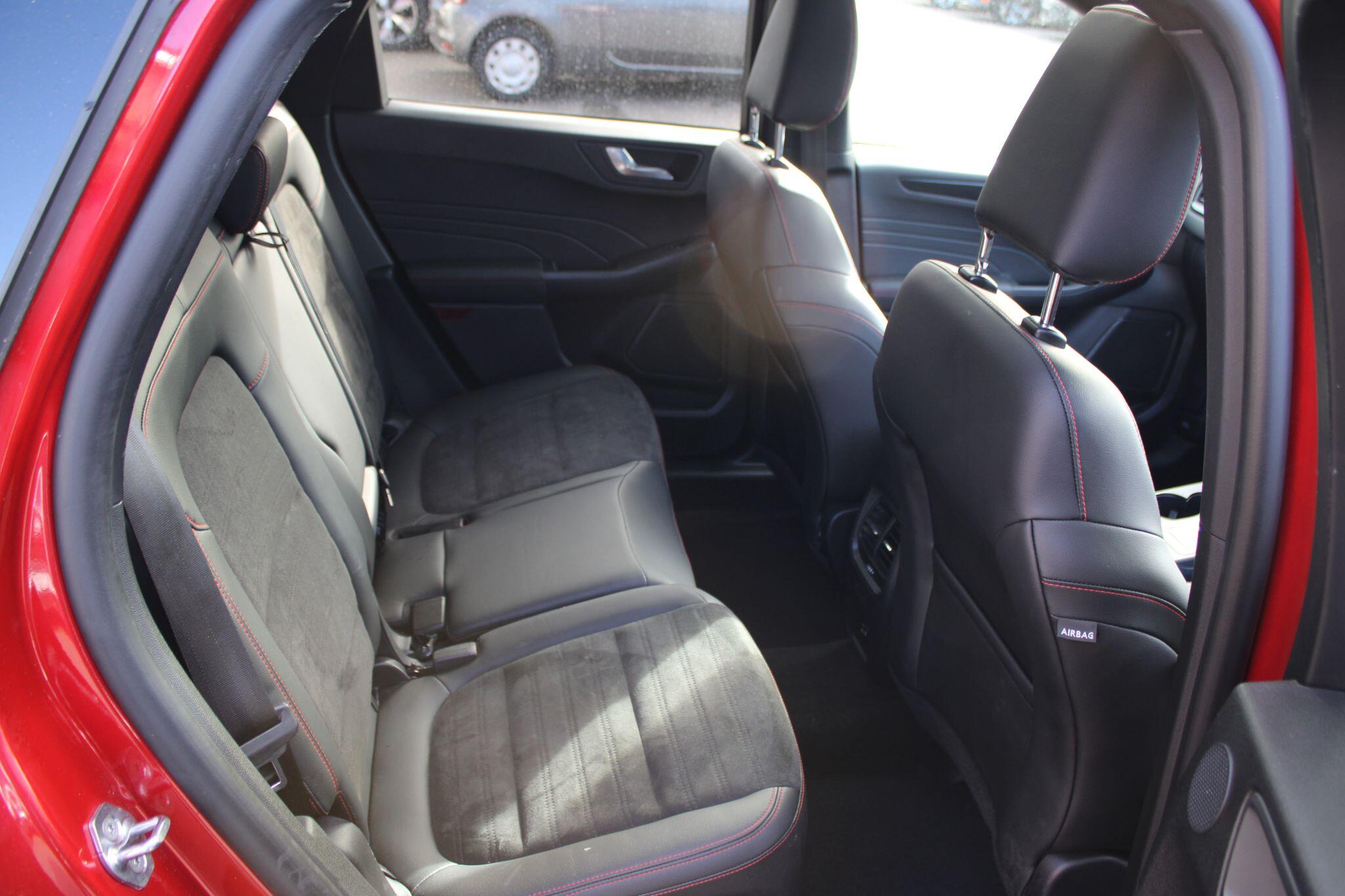 Ford Kuga - Image 16