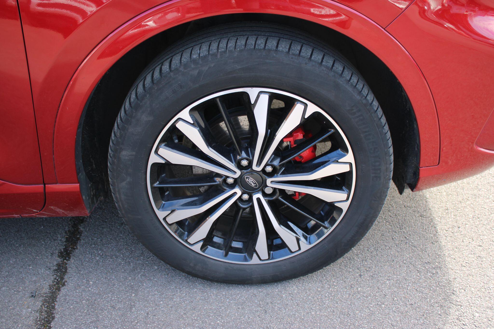 Ford Kuga - Image 18