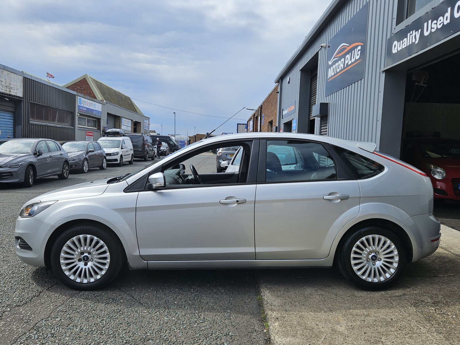 Ford Focus - Image 7