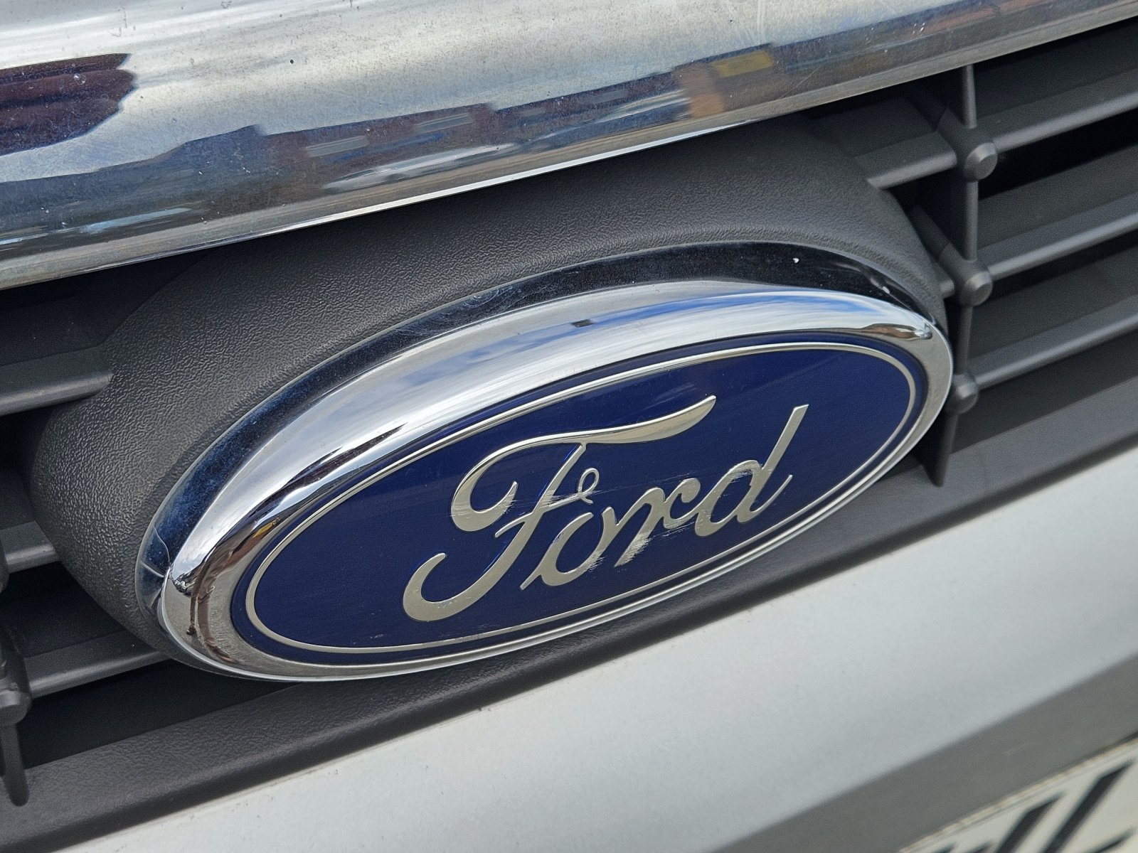 Ford Focus - Image 10