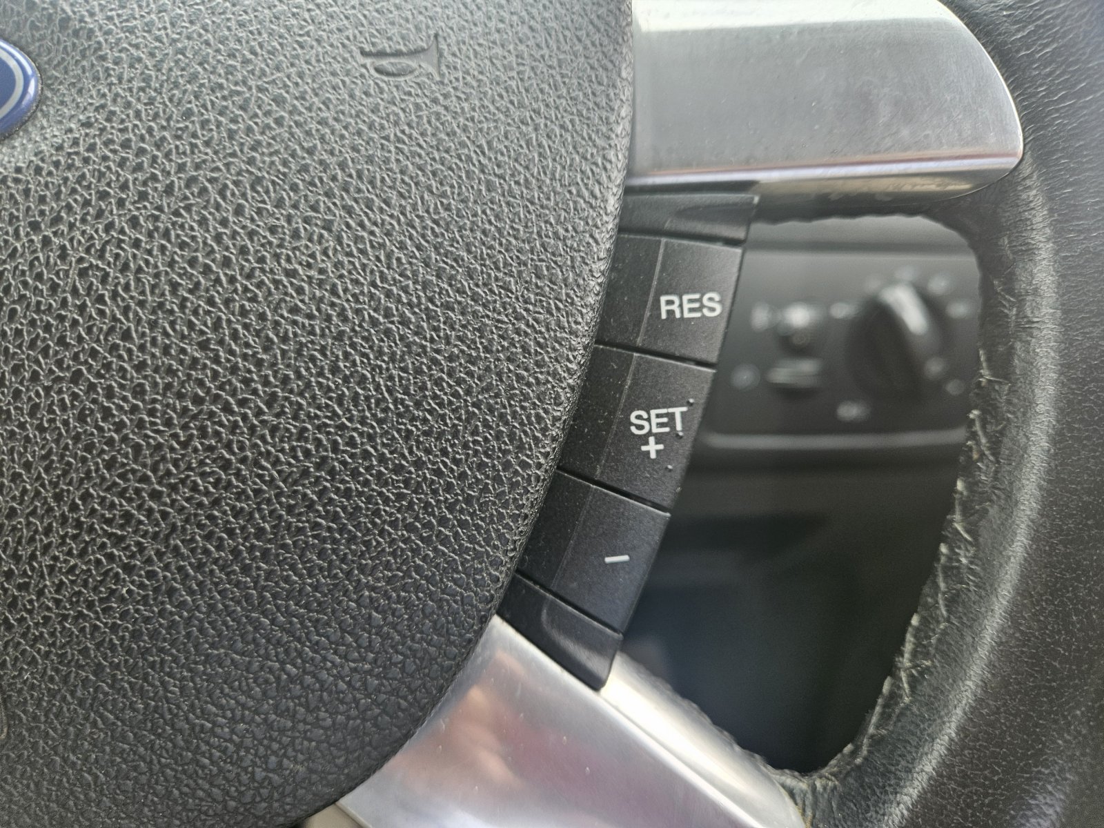 Ford Focus - Image 16