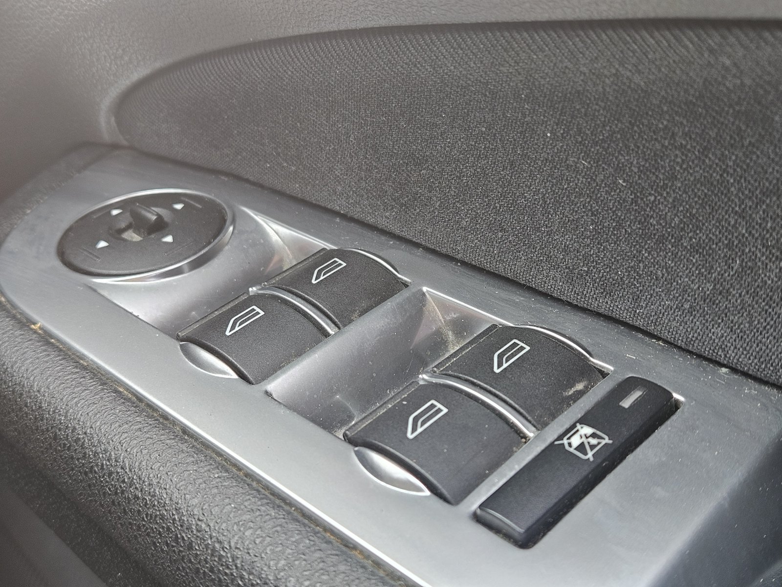 Ford Focus - Image 20