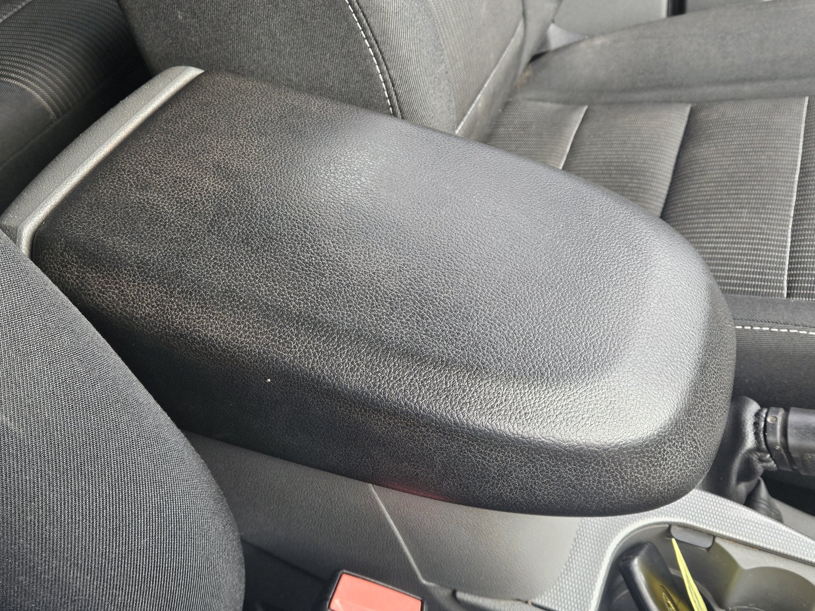 Ford Focus - Image 29