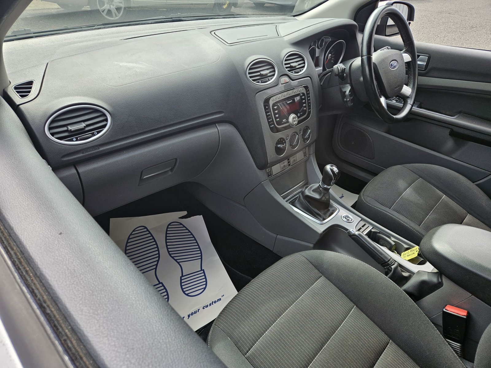 Ford Focus - Image 36