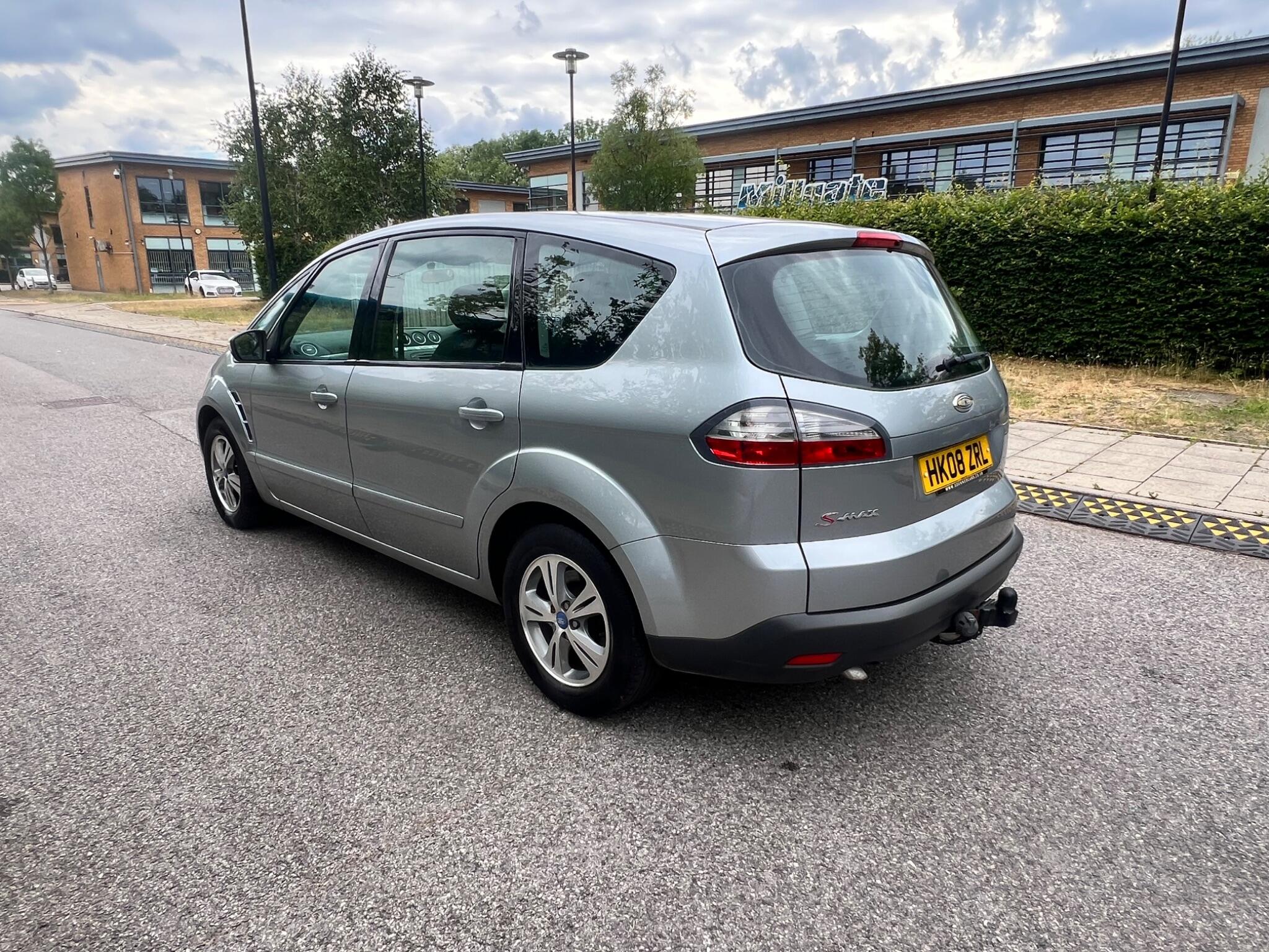 Ford S-MAX - Image 4