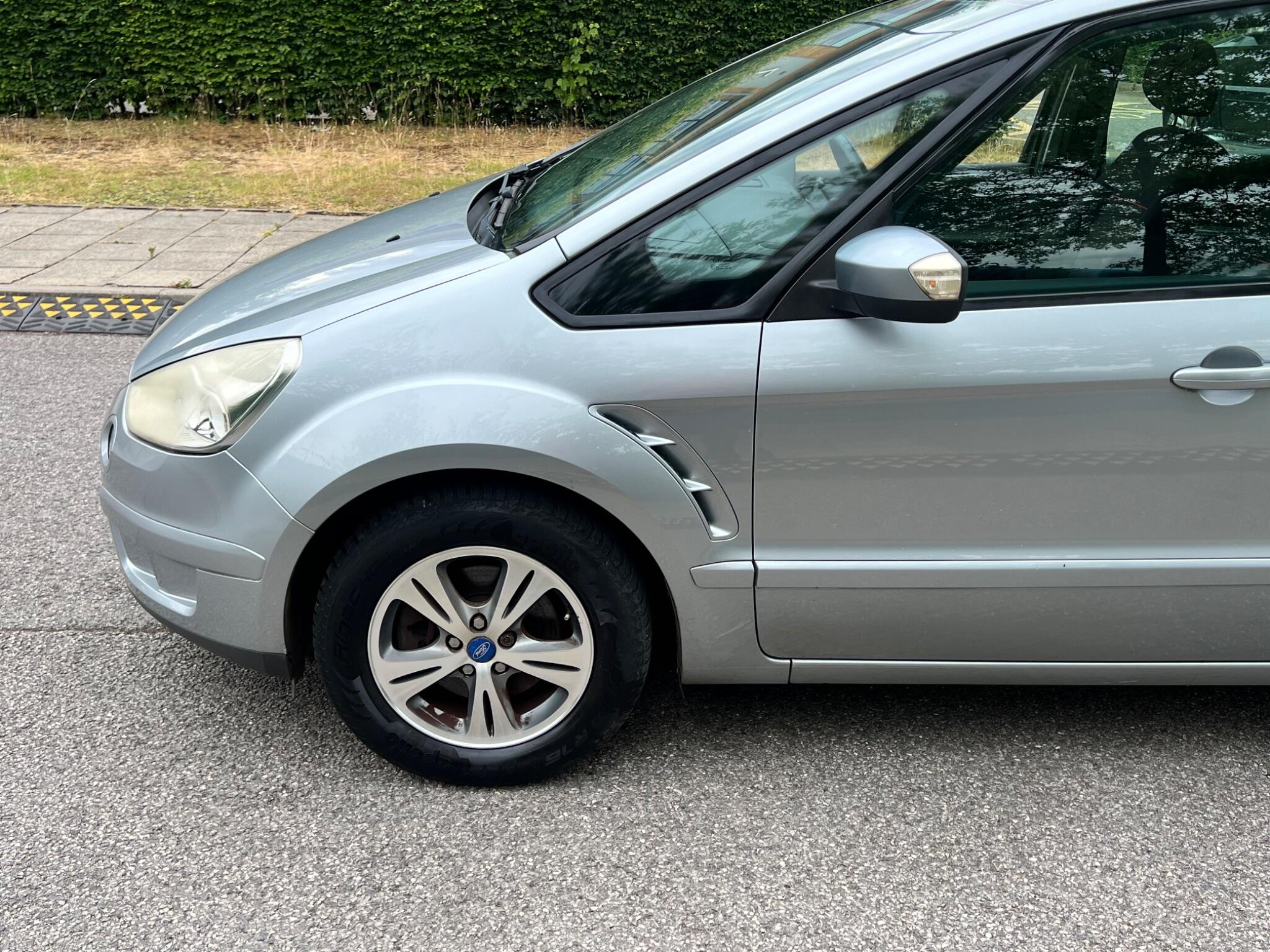 Ford S-MAX - Image 6