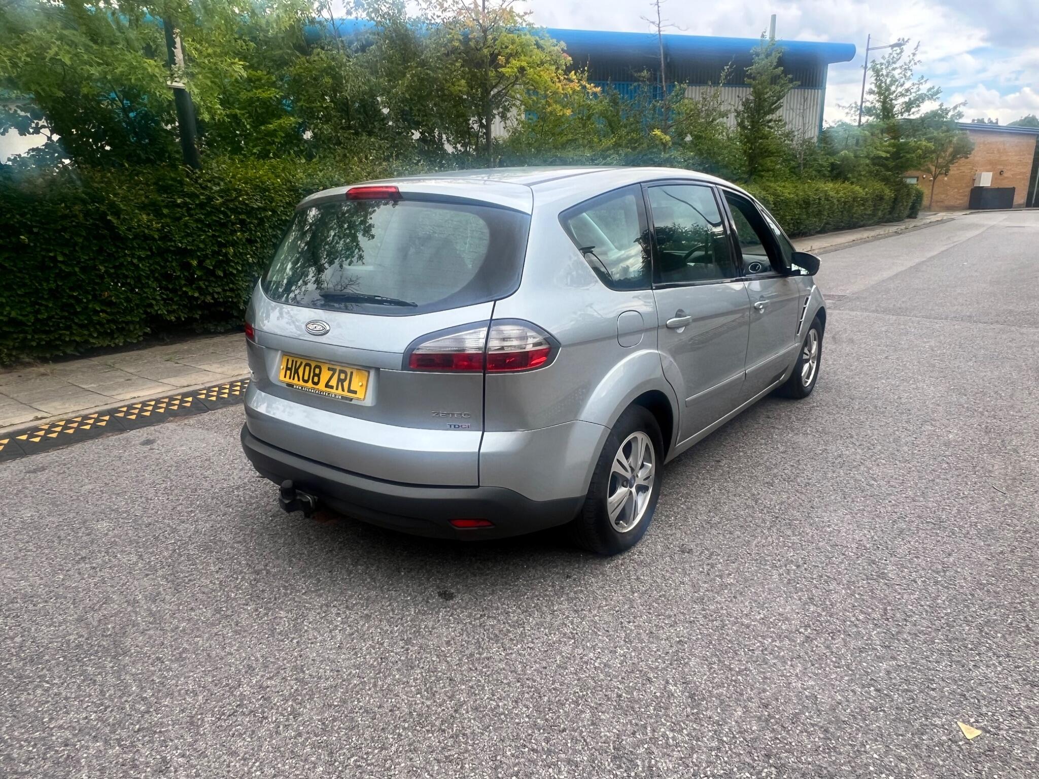 Ford S-MAX - Image 9