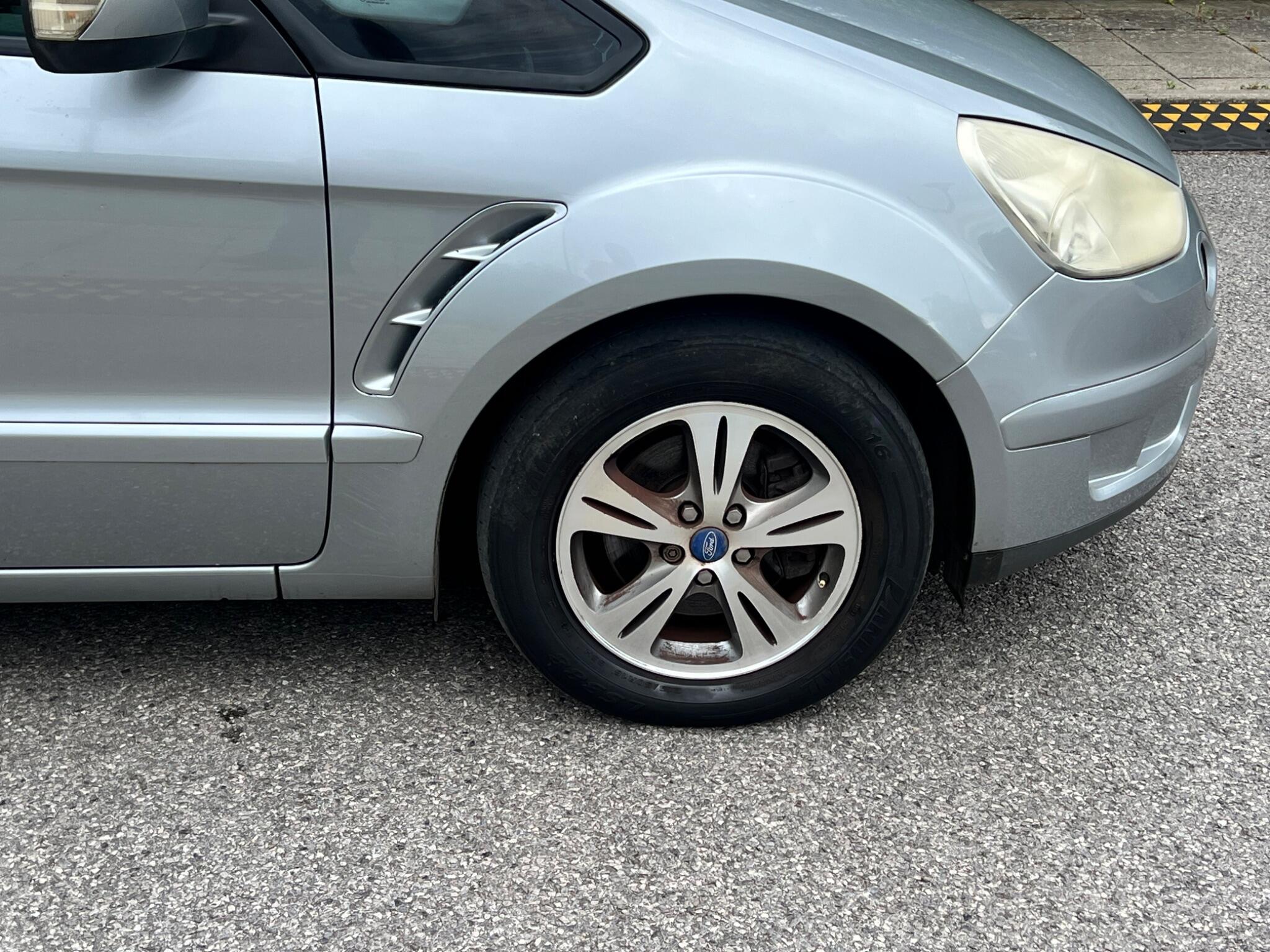Ford S-MAX - Image 20
