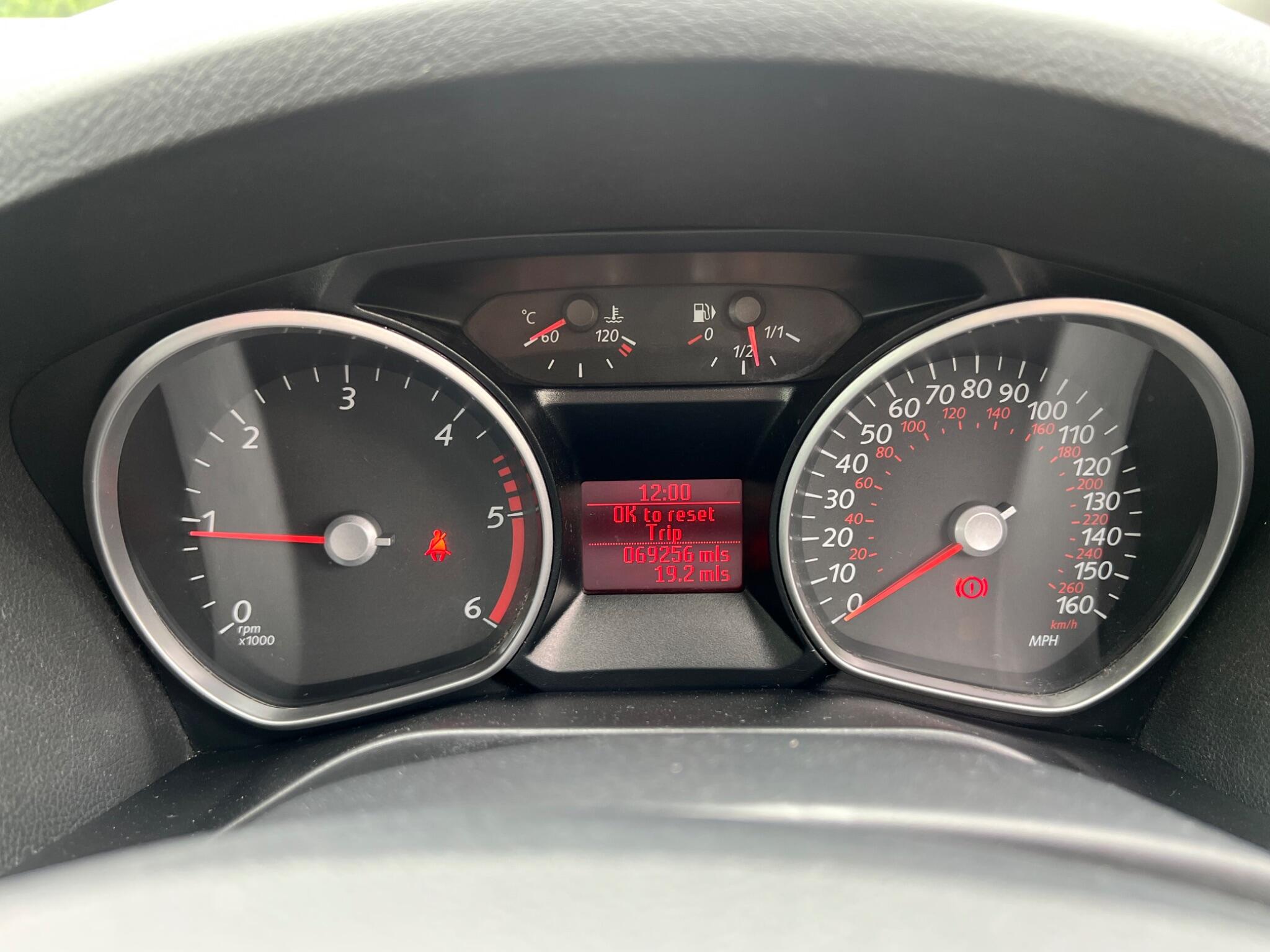 Ford S-MAX - Image 24