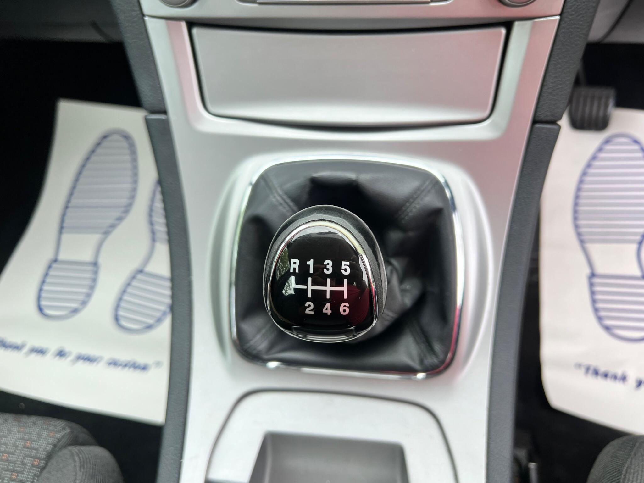 Ford S-MAX - Image 27