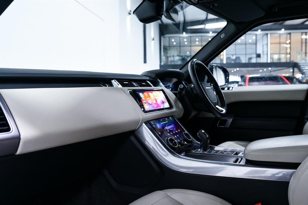 Land Rover RANGE ROVER SPORT - Image 12