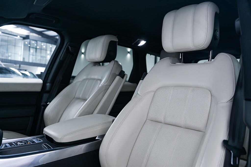 Land Rover RANGE ROVER SPORT - Image 13