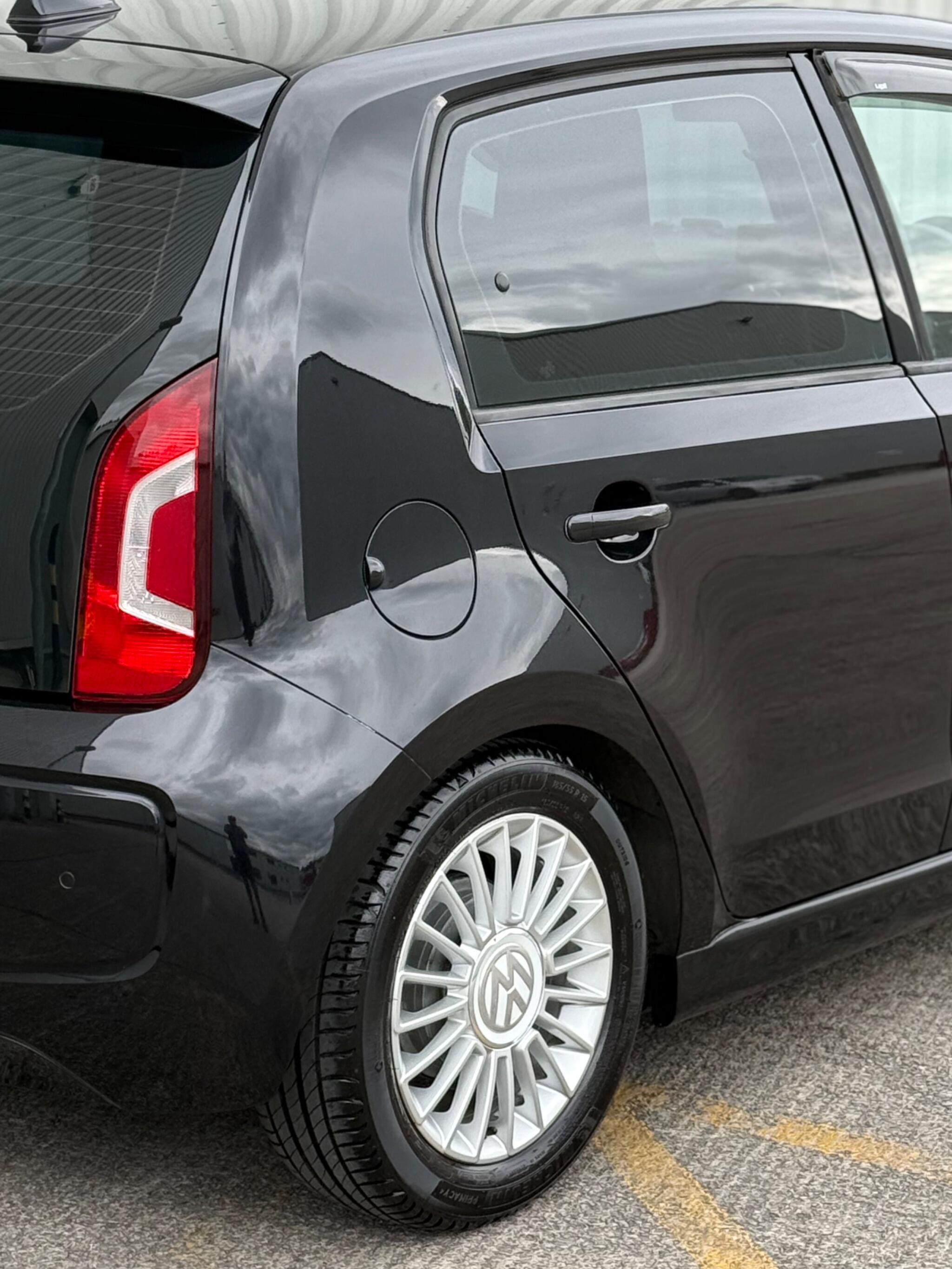 Volkswagen up! - Image 12