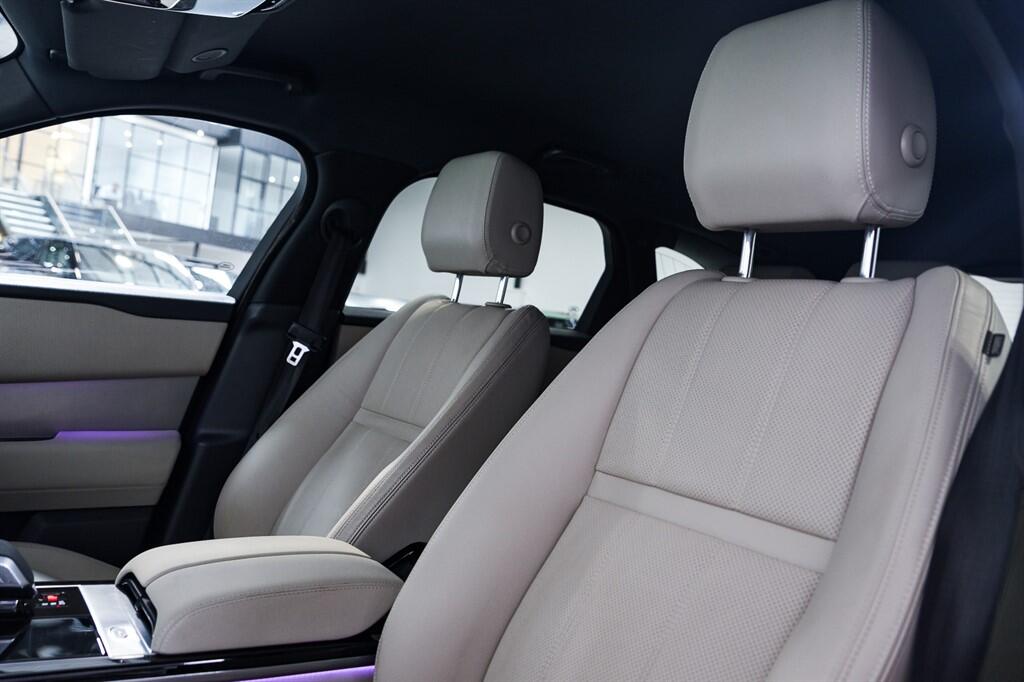 Land Rover Range Rover Velar - Image 11
