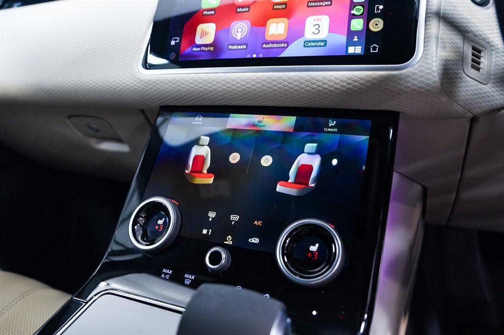 Land Rover Range Rover Velar - Image 15