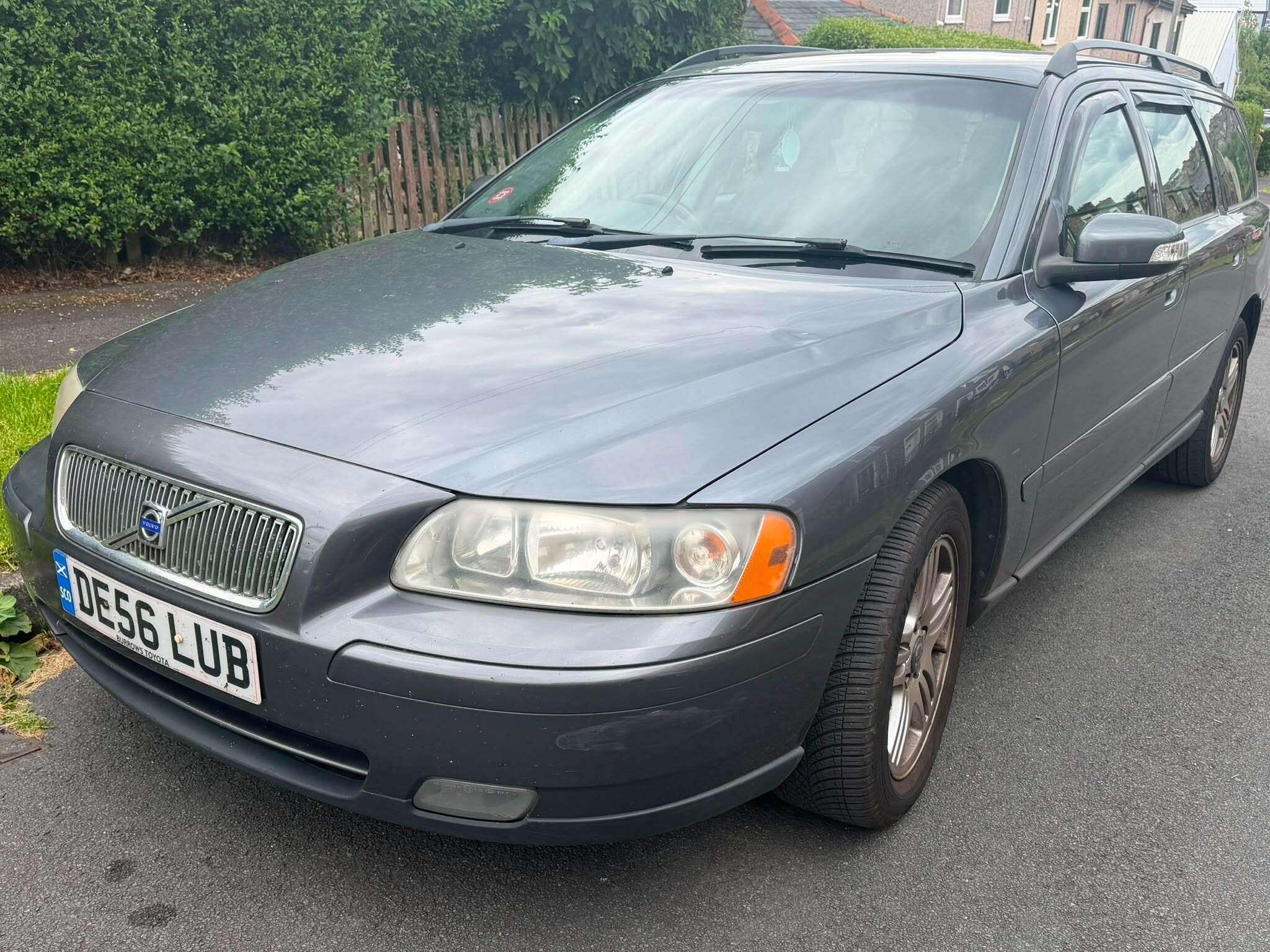 Volvo V70 - Image 2