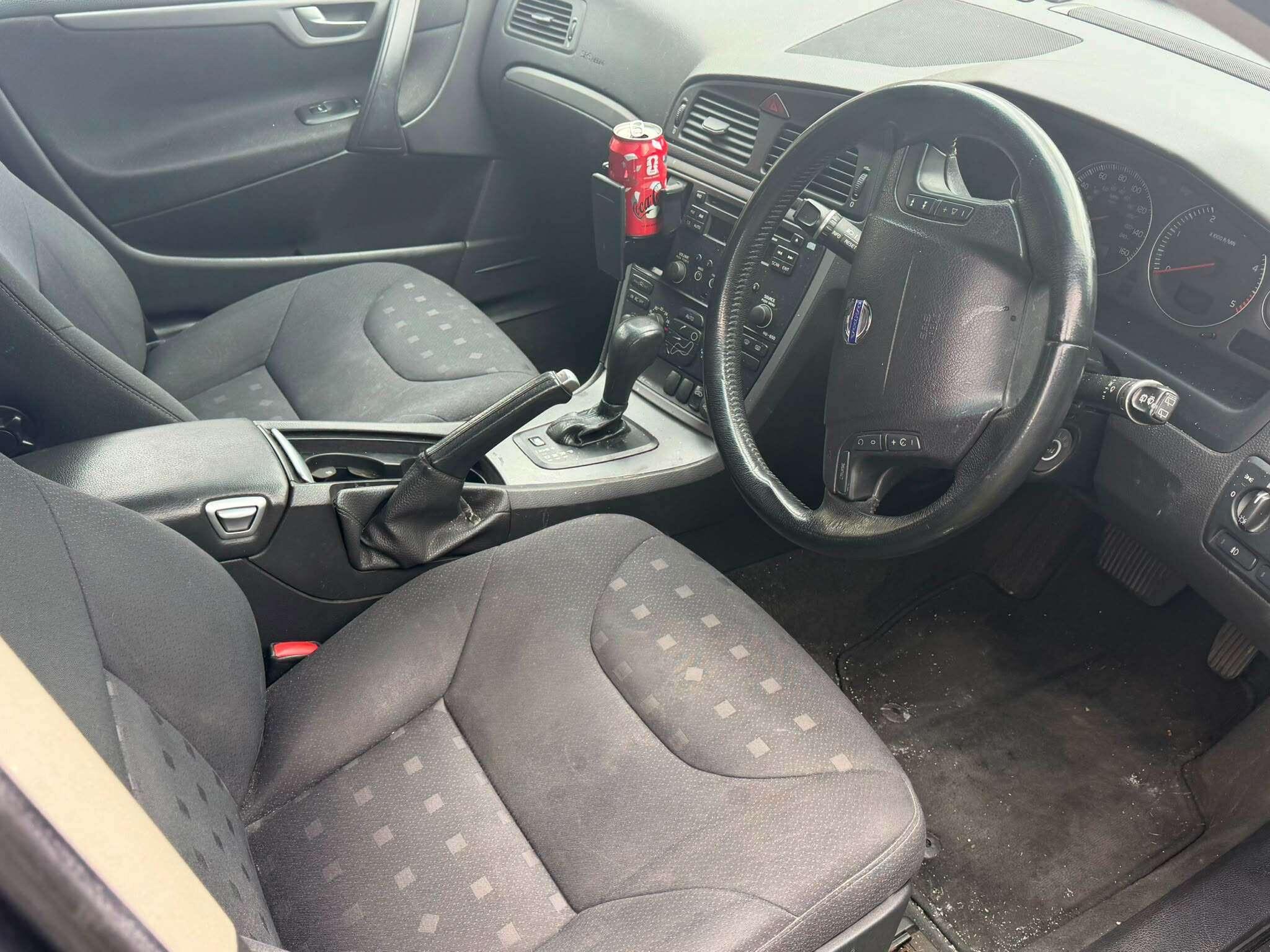 Volvo V70 - Image 6