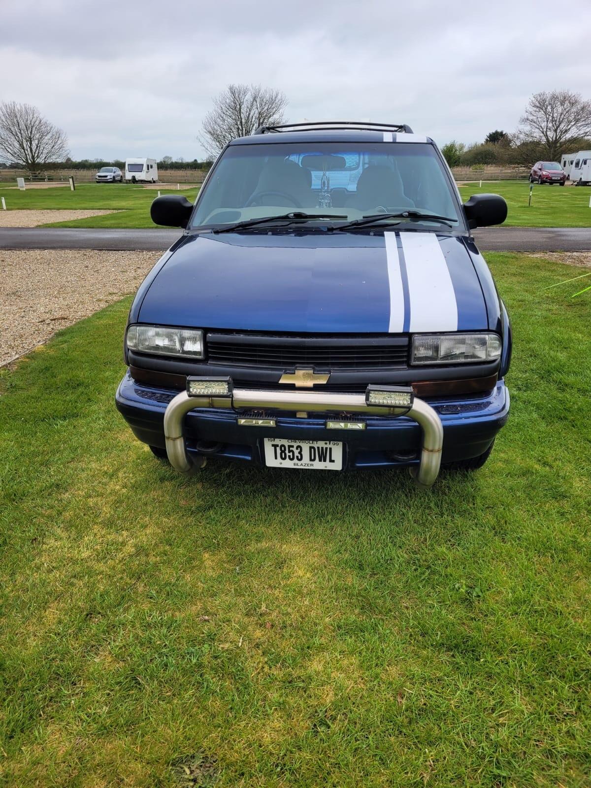 Chevrolet BLAZER - Image 2