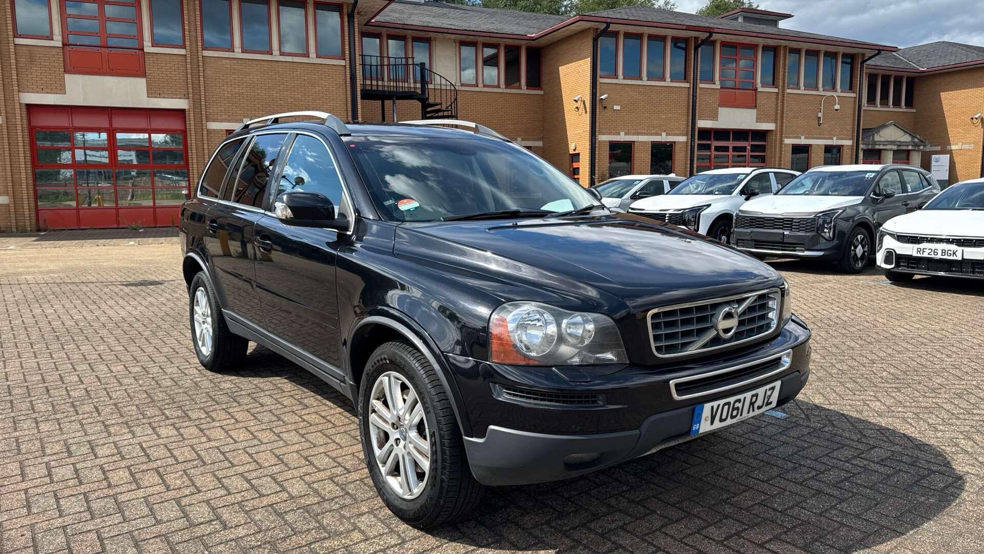 Volvo XC90 - Image 11