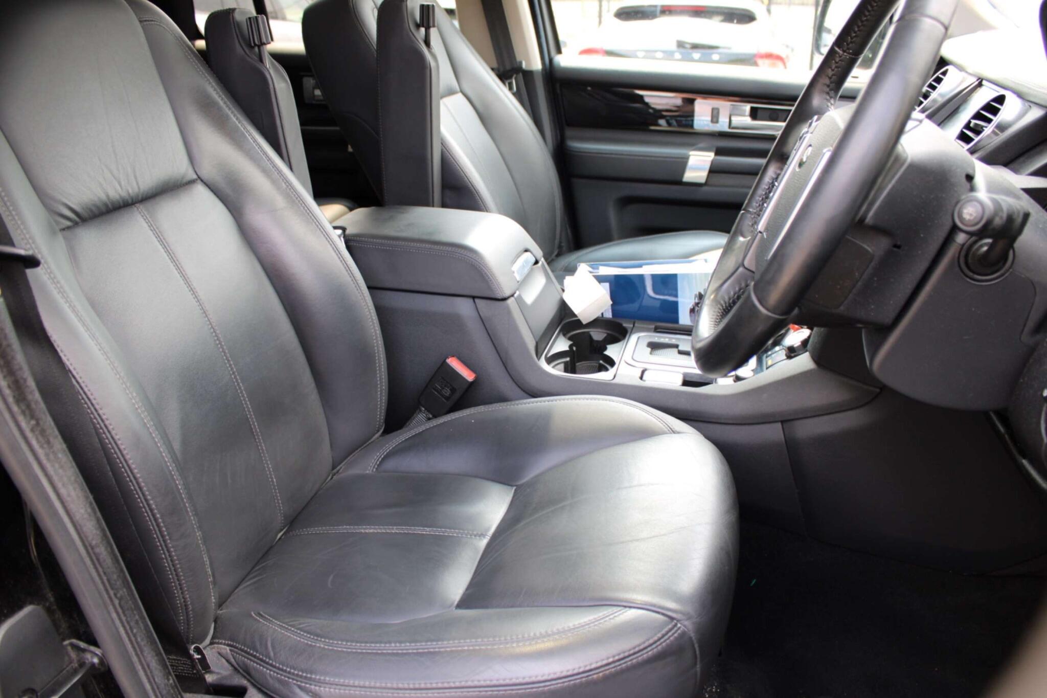 Land Rover DISCOVERY 4 - Image 10