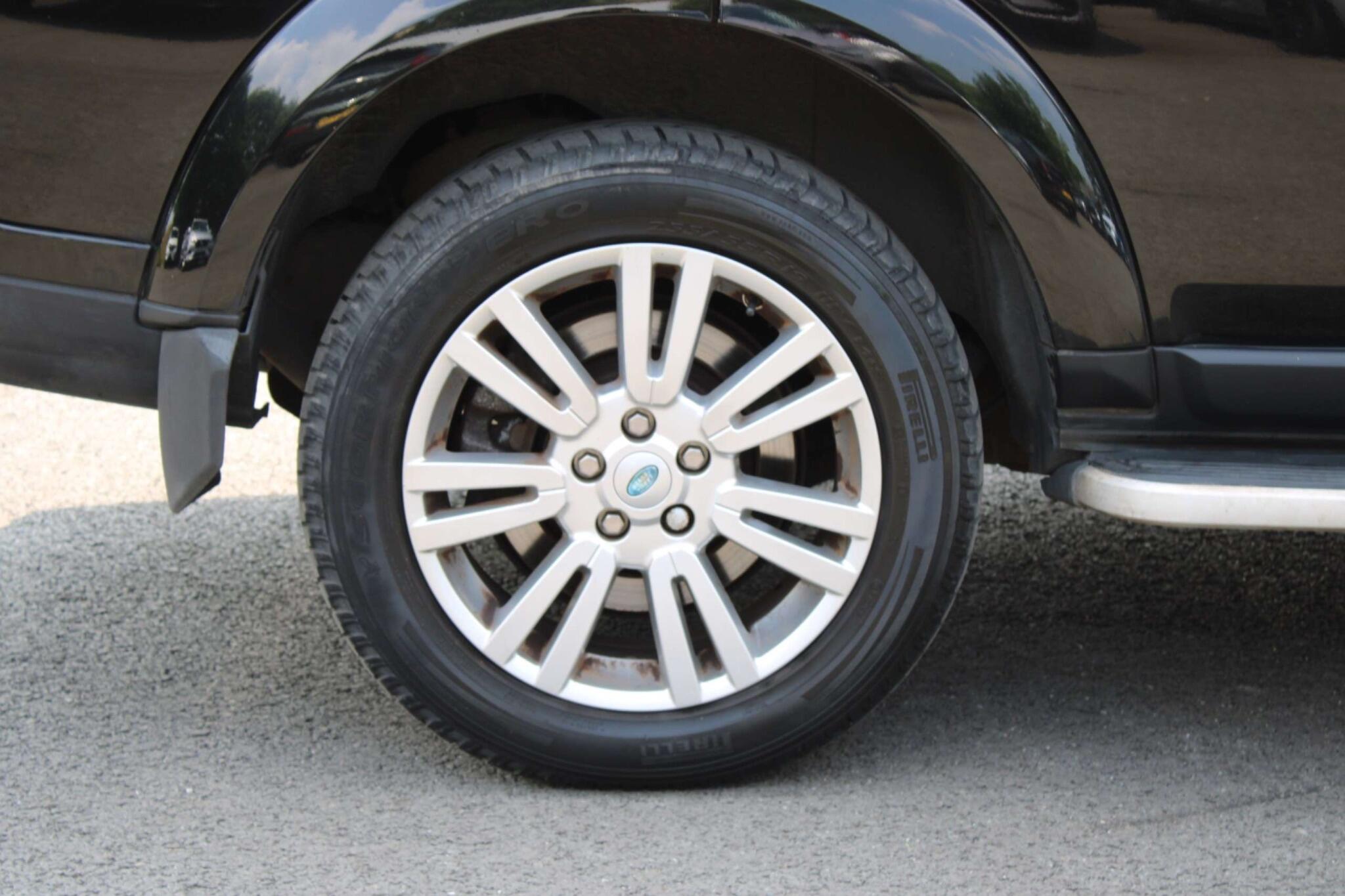 Land Rover DISCOVERY 4 - Image 34