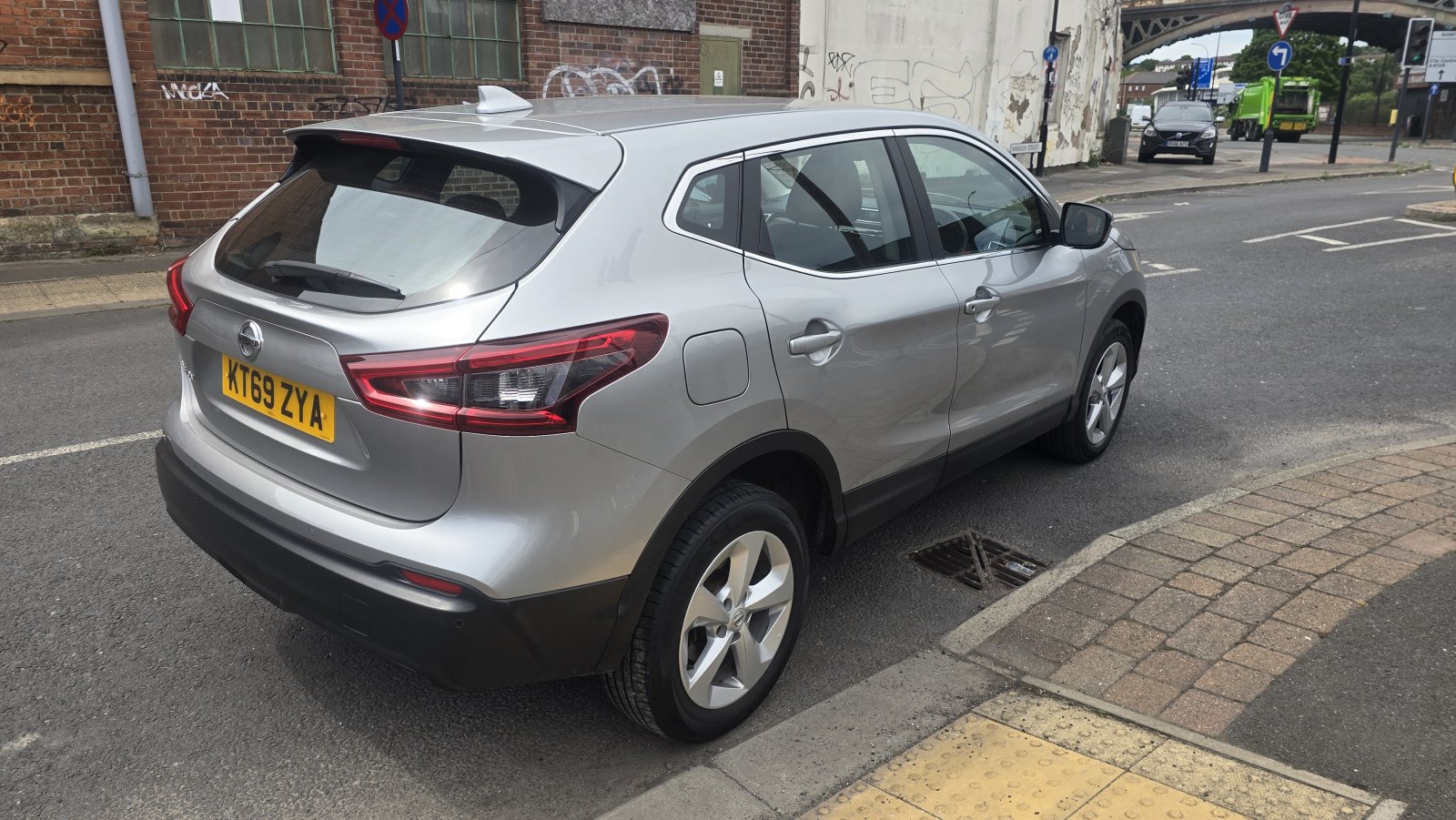 Nissan Qashqai - Image 7