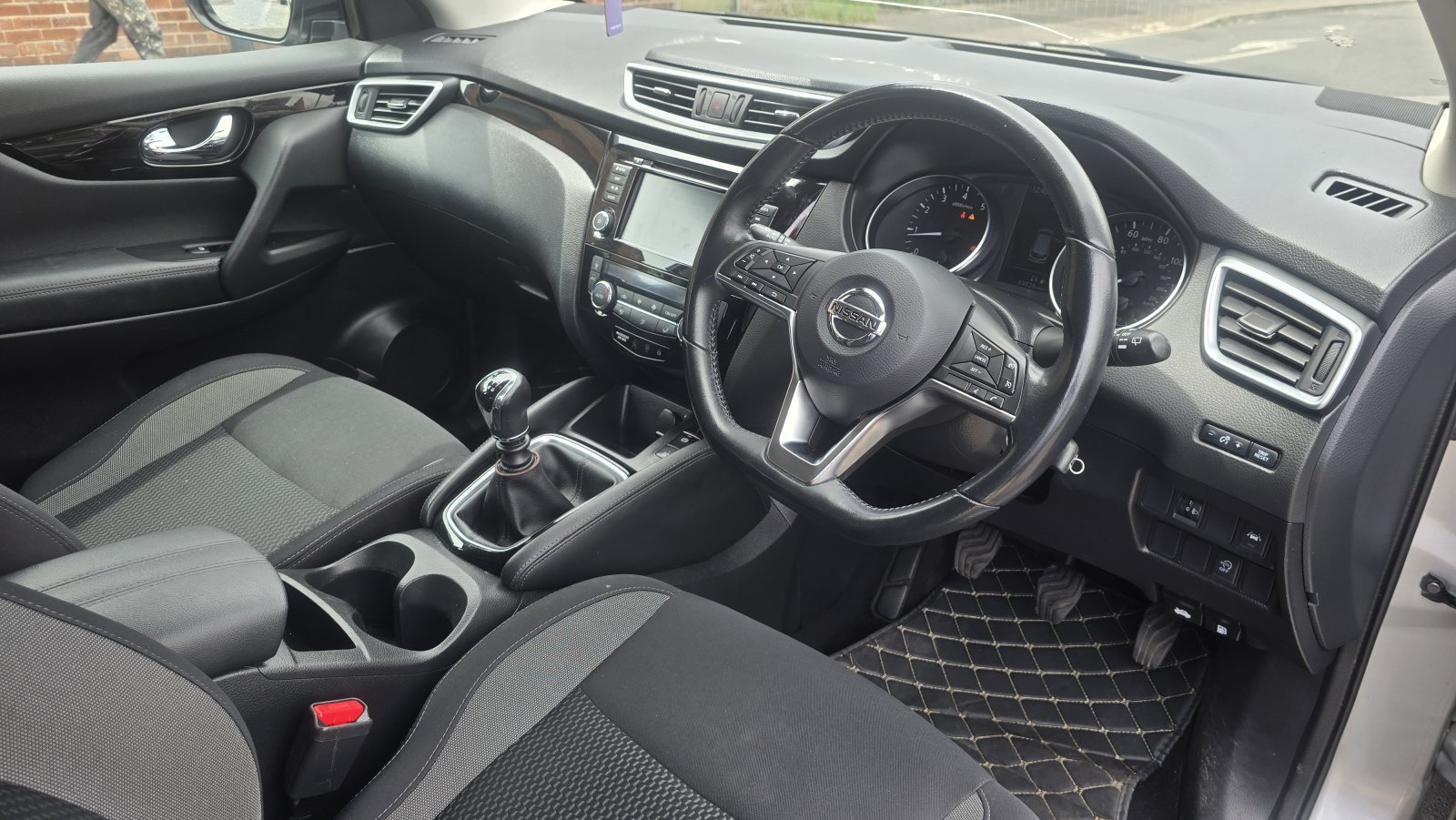 Nissan Qashqai - Image 12