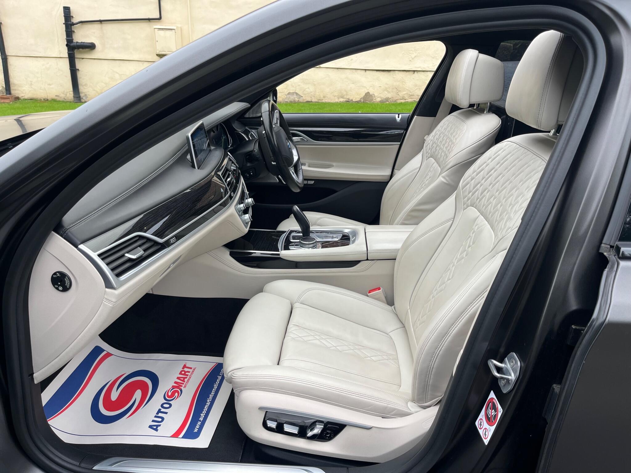 BMW 7 Series - Image 15