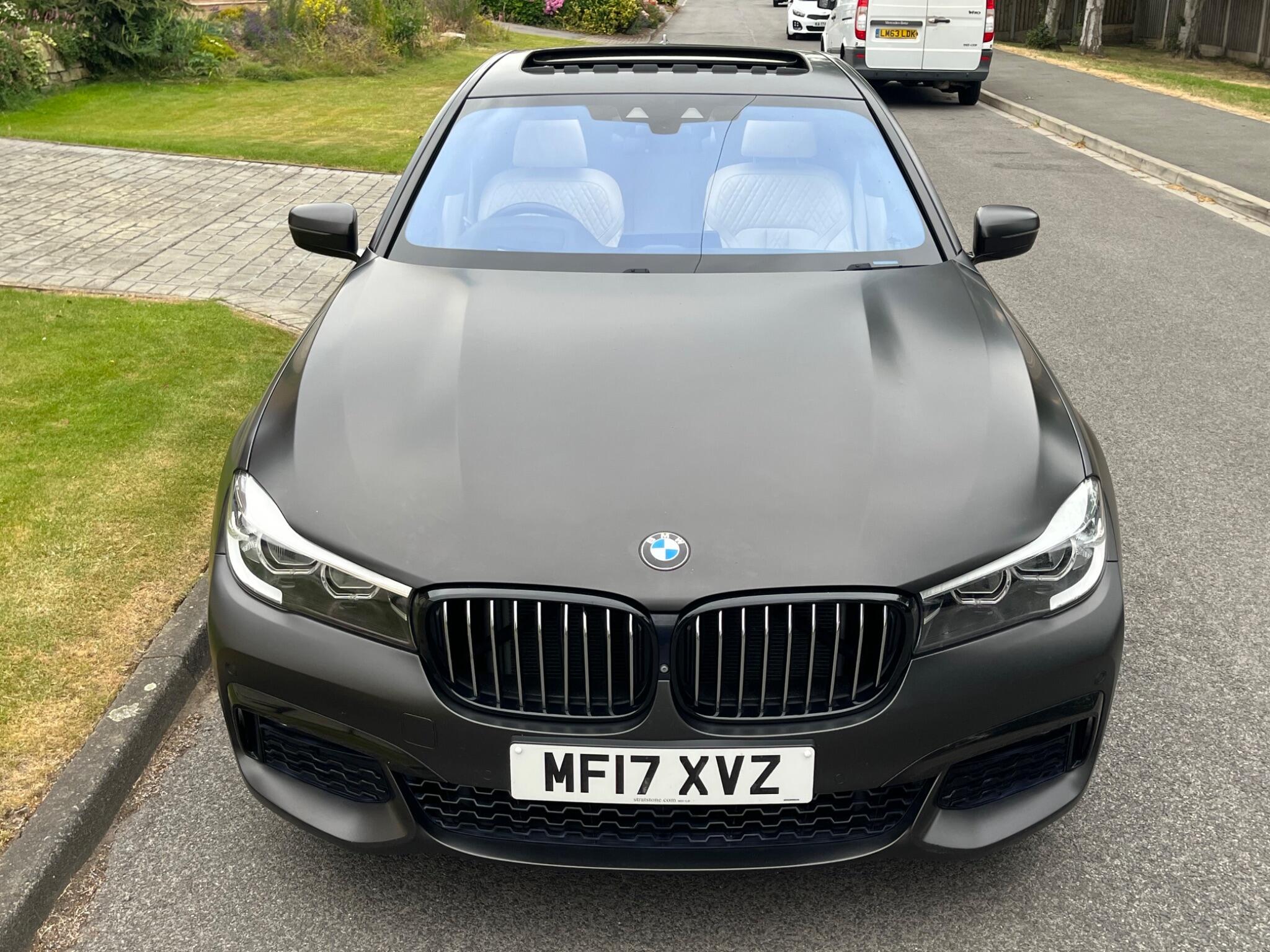BMW 7 Series - Image 19